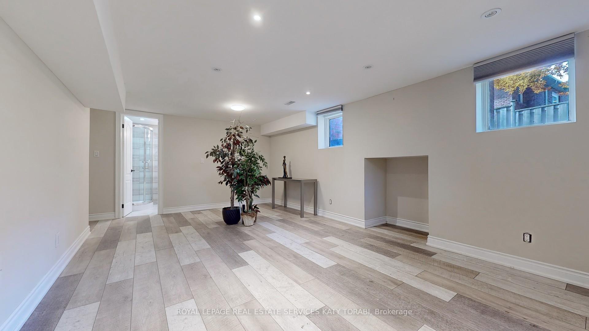 136 Denlow Blvd, Toronto, ON M3B3J2 | 4 Bedroom 5 Bathroom Detached House | Image 32