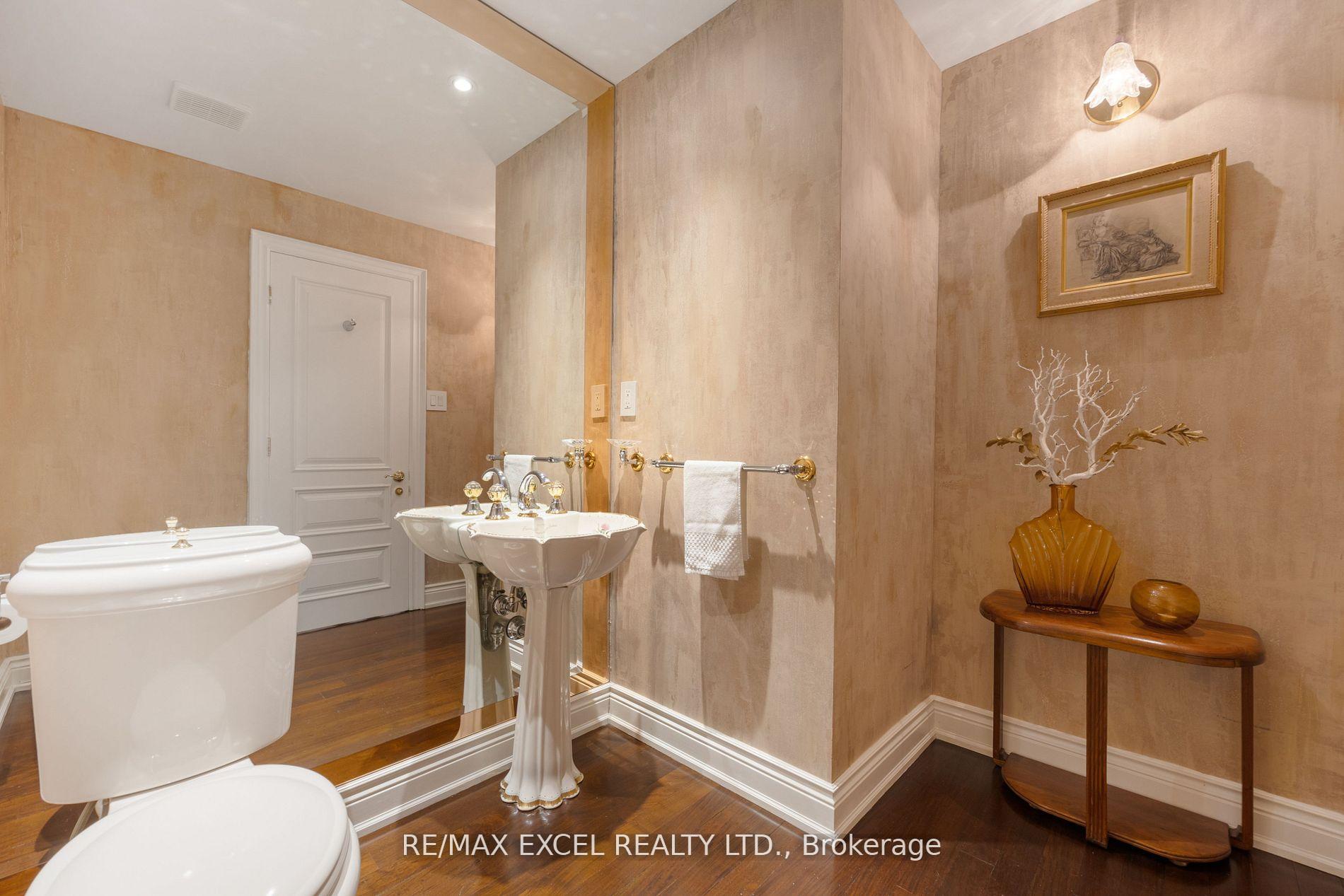 62 Wimpole Dr, Toronto, ON M2L2L3 | 4 Bedroom 6 Bathroom Detached House | Image 10