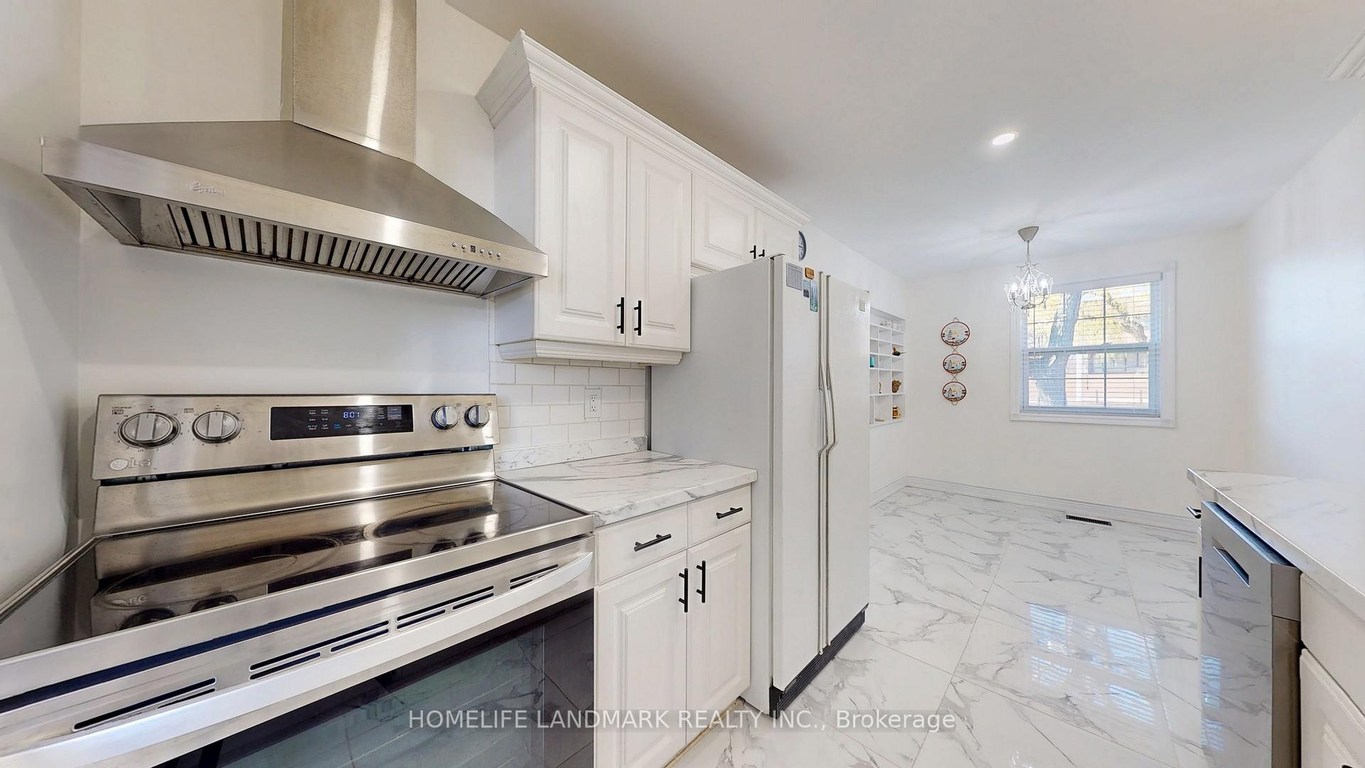 17 evermede Dr, Toronto, ON M3A2S2 | 3 Bedroom 2 Bathroom Detached House | Image 9