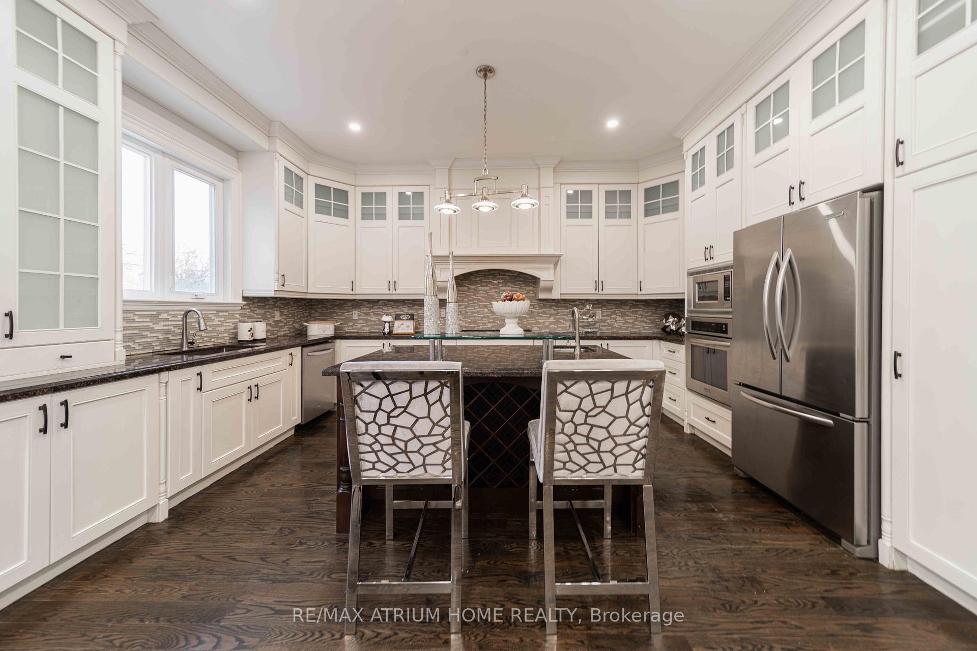 116 Church Ave, Toronto, ON M2N4G2 | 4 Bedroom 6 Bathroom Detached House | Image 15