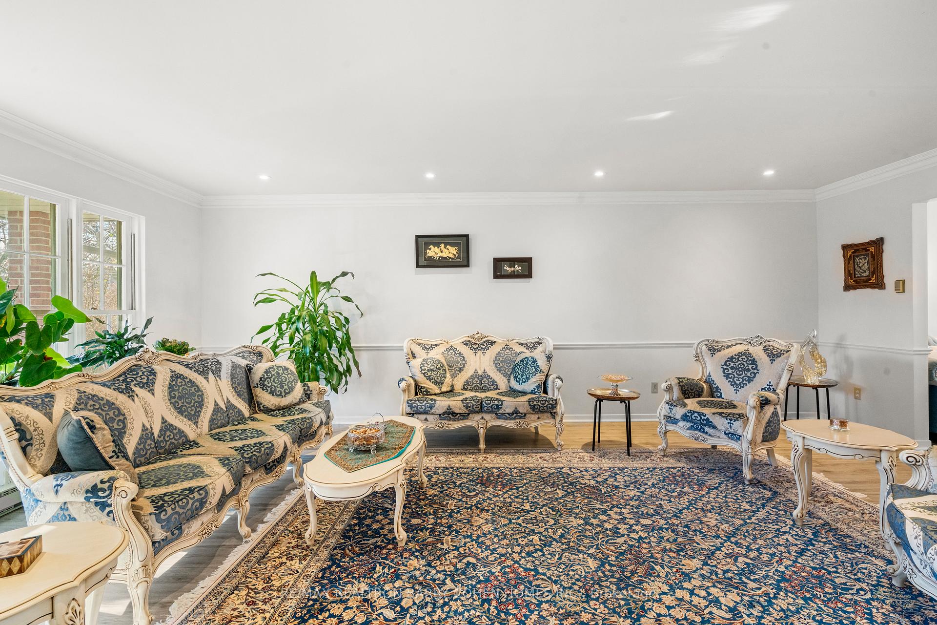 4 Chipstead Rd, Toronto, ON M3B3E6 | 4 Bedroom 5 Bathroom Detached House | Image 3