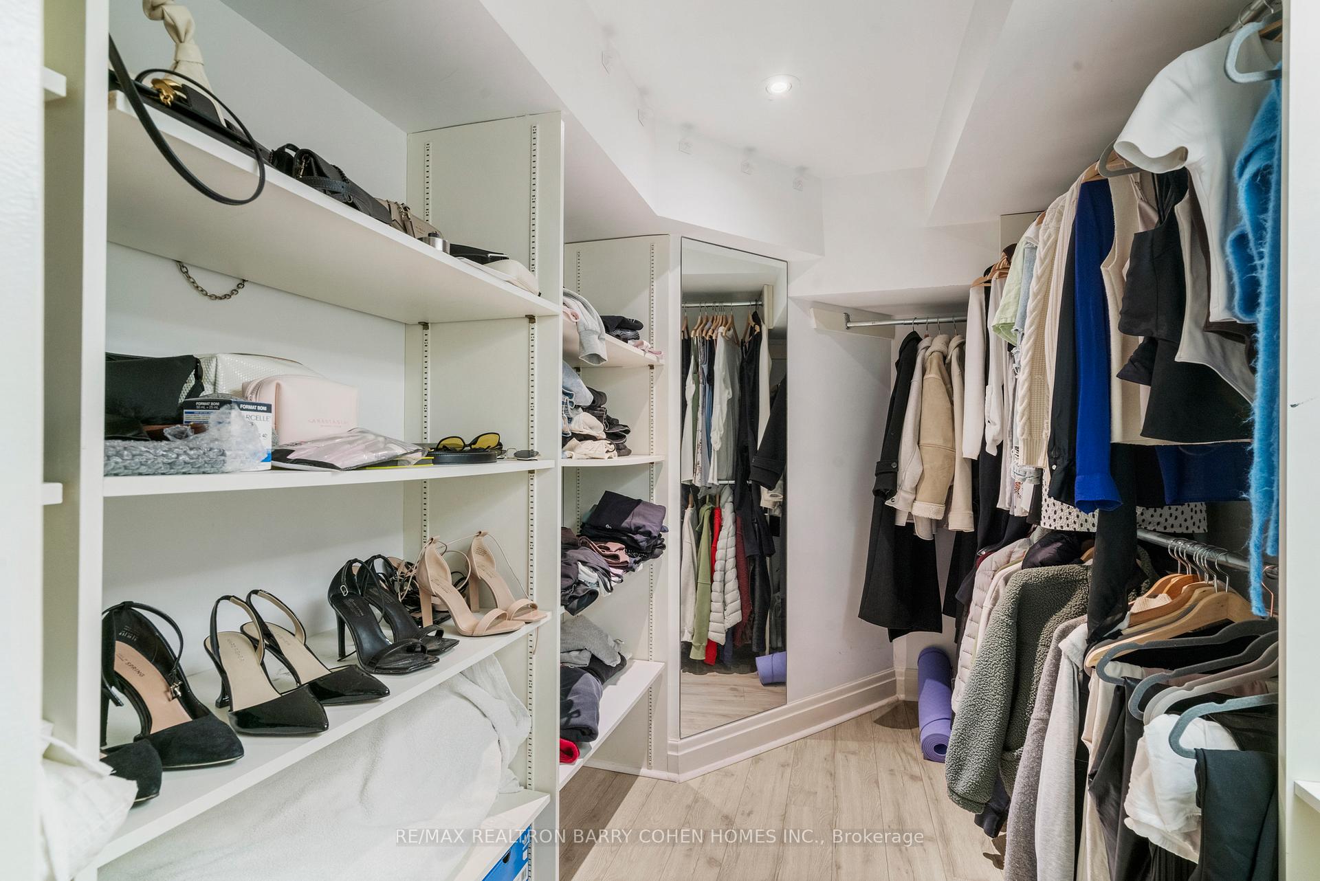 4 Chipstead Rd, Toronto, ON M3B3E6 | 4 Bedroom 5 Bathroom Detached House | Image 32