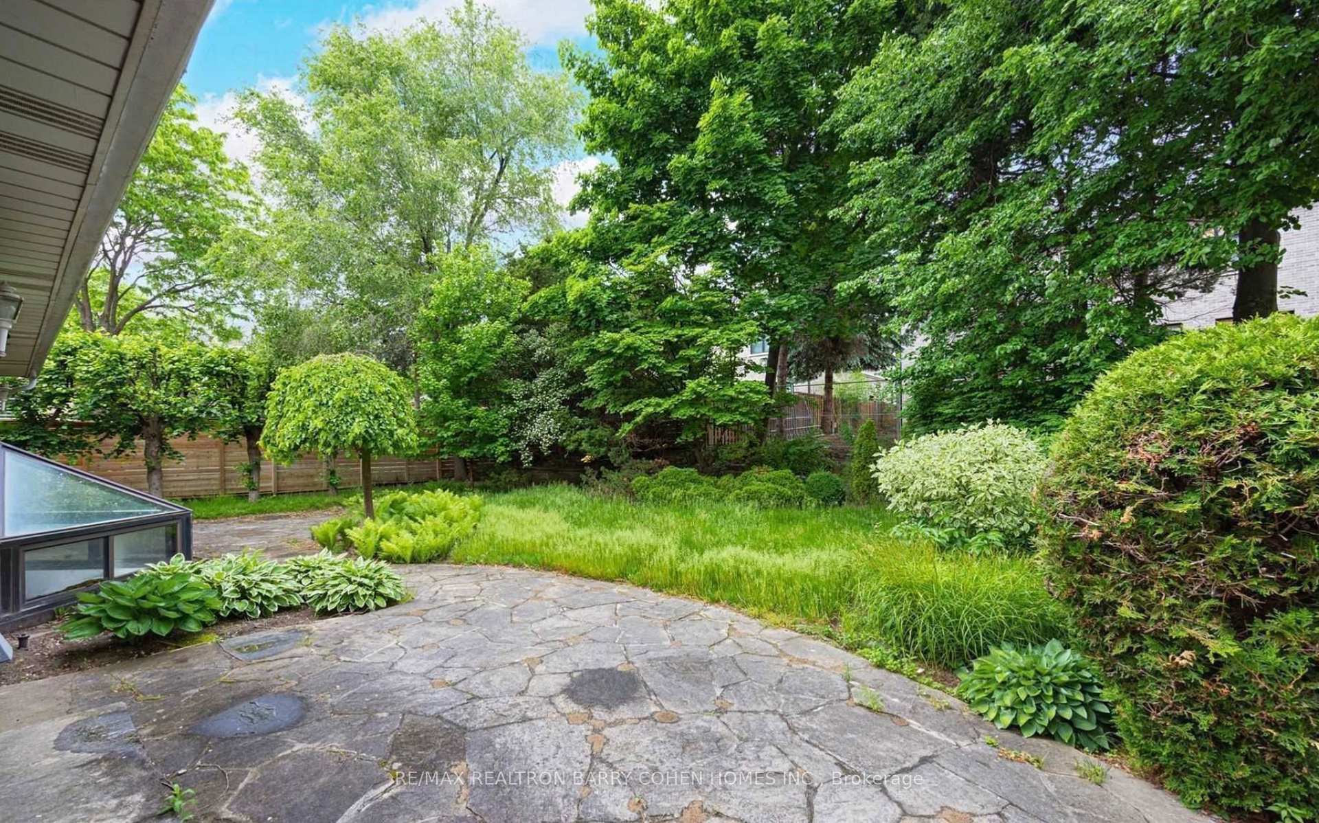 4 Chipstead Rd, Toronto, ON M3B3E6 | 4 Bedroom 5 Bathroom Detached House | Image 35