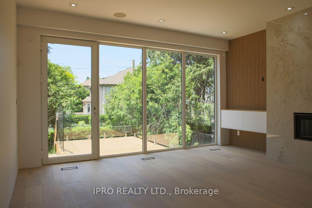 2970B Bayview Ave, Toronto, ON M2N5K7 | 4 Bedroom 5 Bathroom Detached House | Image 2