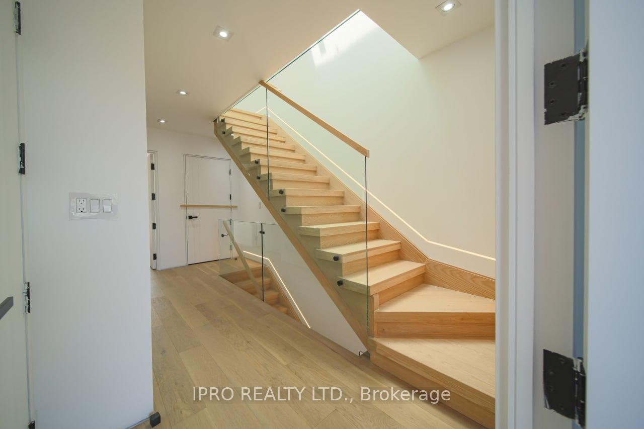 2970B Bayview Ave, Toronto, ON M2N5K7 | 4 Bedroom 5 Bathroom Detached House | Image 20