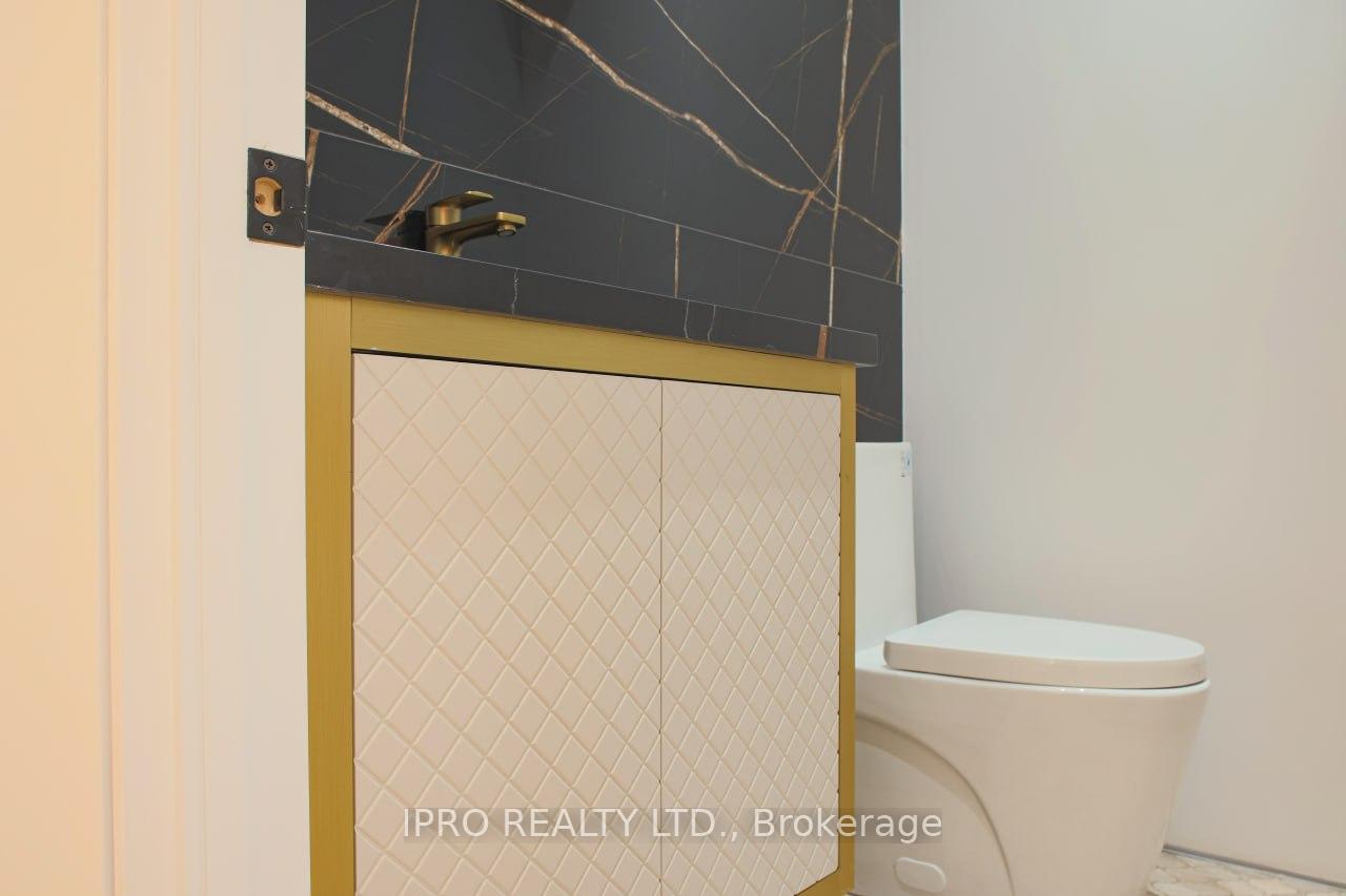 2970B Bayview Ave, Toronto, ON M2N5K7 | 4 Bedroom 5 Bathroom Detached House | Image 8