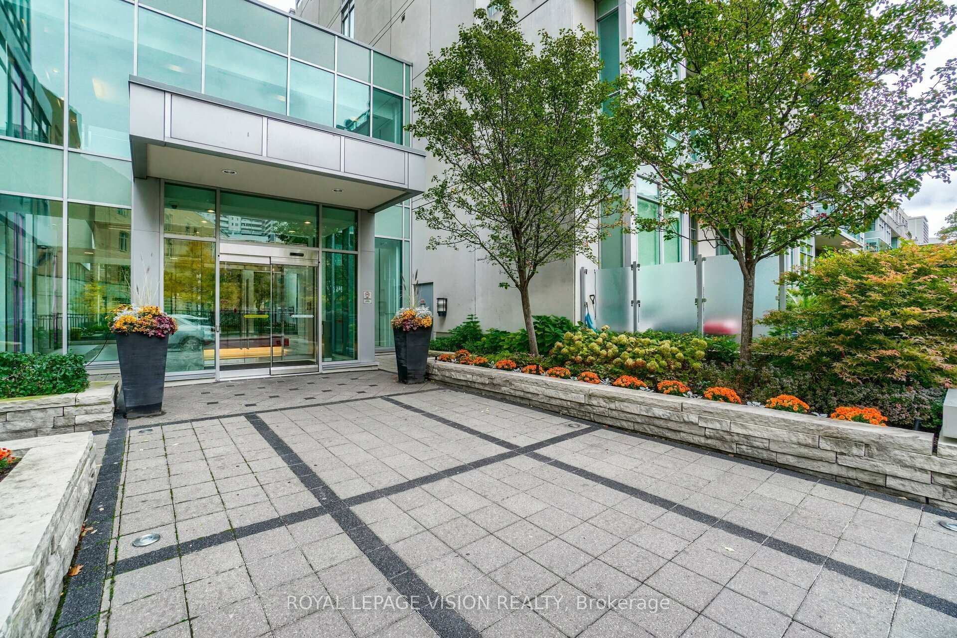 #602 - 120 Homewood Ave, Toronto, ON M4Y2J3 | 1 Bedroom 1 Bathroom Condo Apt | Image 5