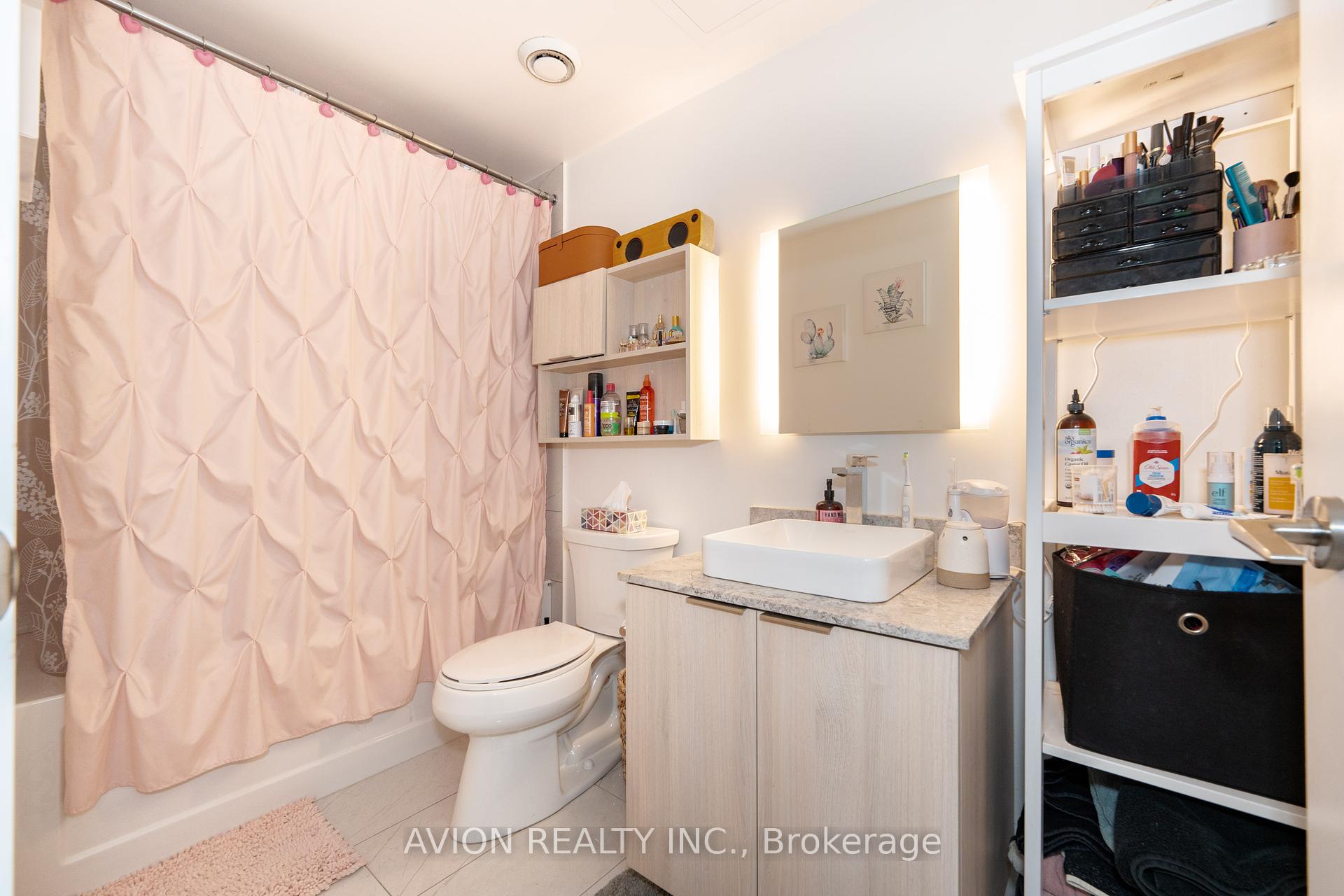 #1112 - 501 yonge St, Toronto, ON M4Y0G8 | 3 Bedroom 2 Bathroom Condo Apt | Image 8