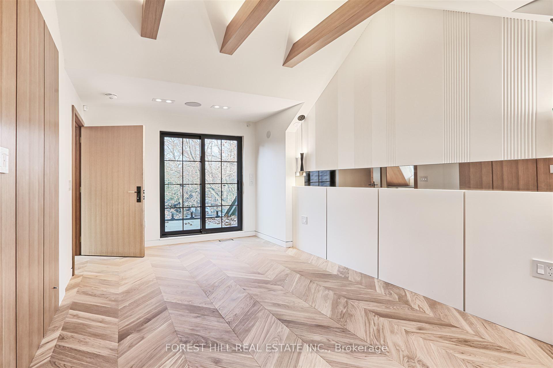 127 Welland Ave, Toronto, ON M4T2J4 | 4 Bedroom 5 Bathroom Detached House | Image 1