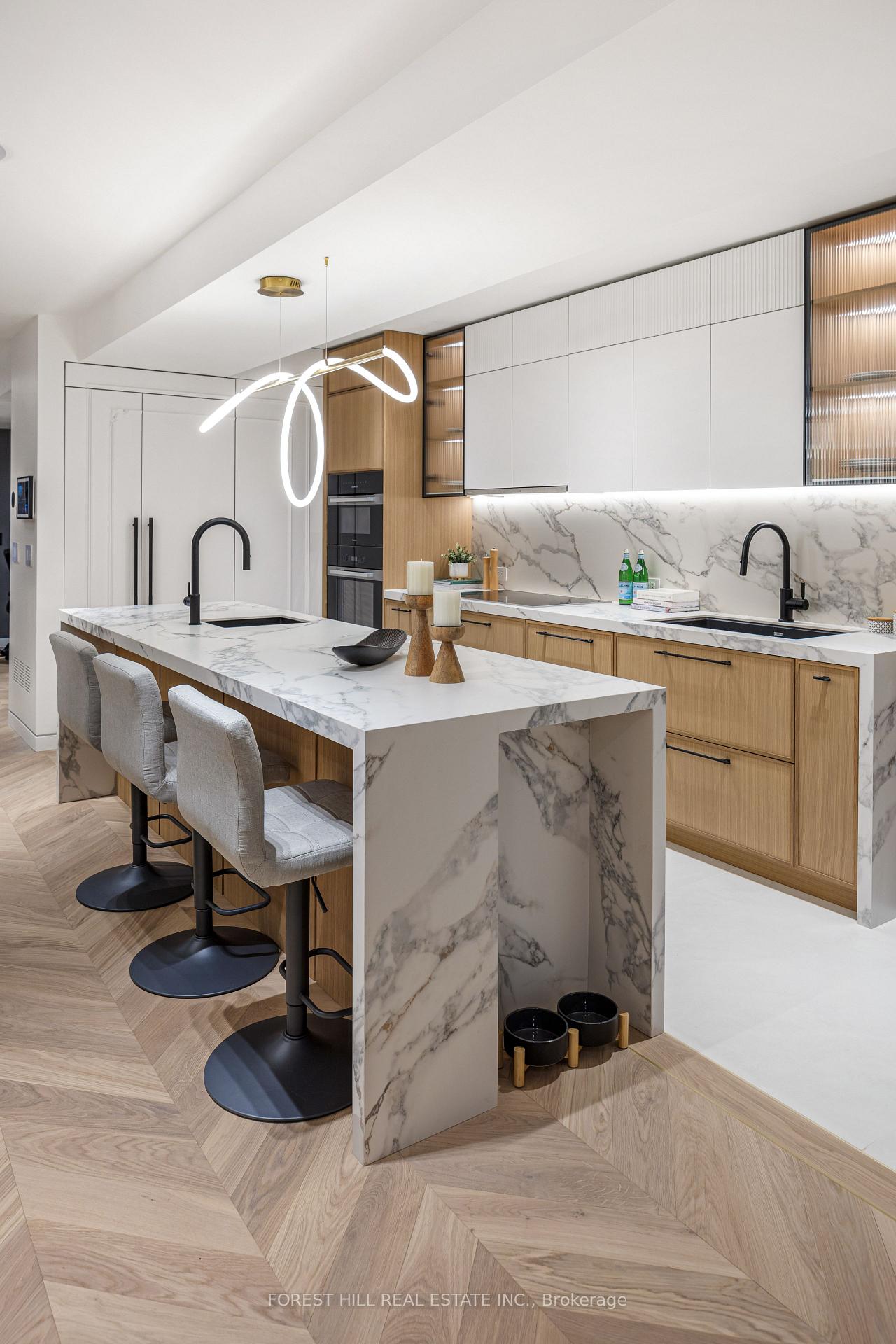 127 Welland Ave, Toronto, ON M4T2J4 | 4 Bedroom 5 Bathroom Detached House | Image 17