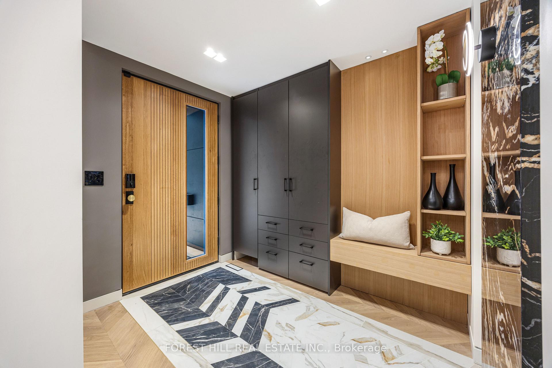 127 Welland Ave, Toronto, ON M4T2J4 | 4 Bedroom 5 Bathroom Detached House | Image 2