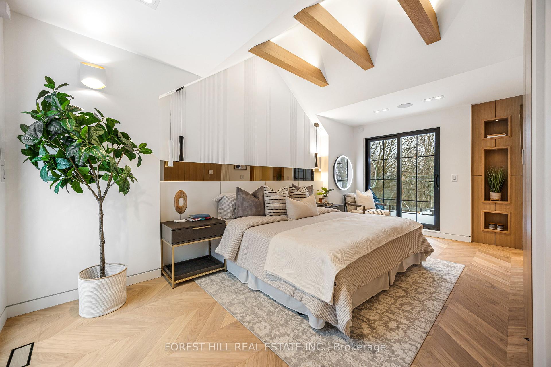 127 Welland Ave, Toronto, ON M4T2J4 | 4 Bedroom 5 Bathroom Detached House | Image 20