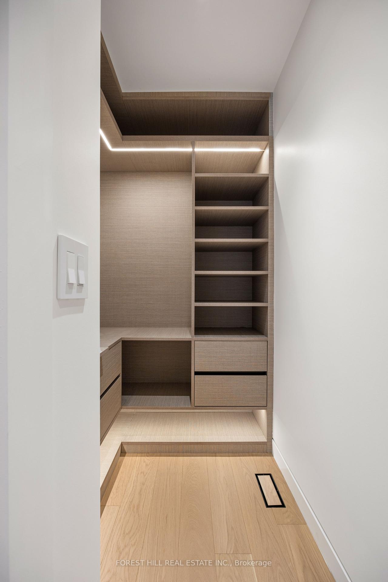 127 Welland Ave, Toronto, ON M4T2J4 | 4 Bedroom 5 Bathroom Detached House | Image 26