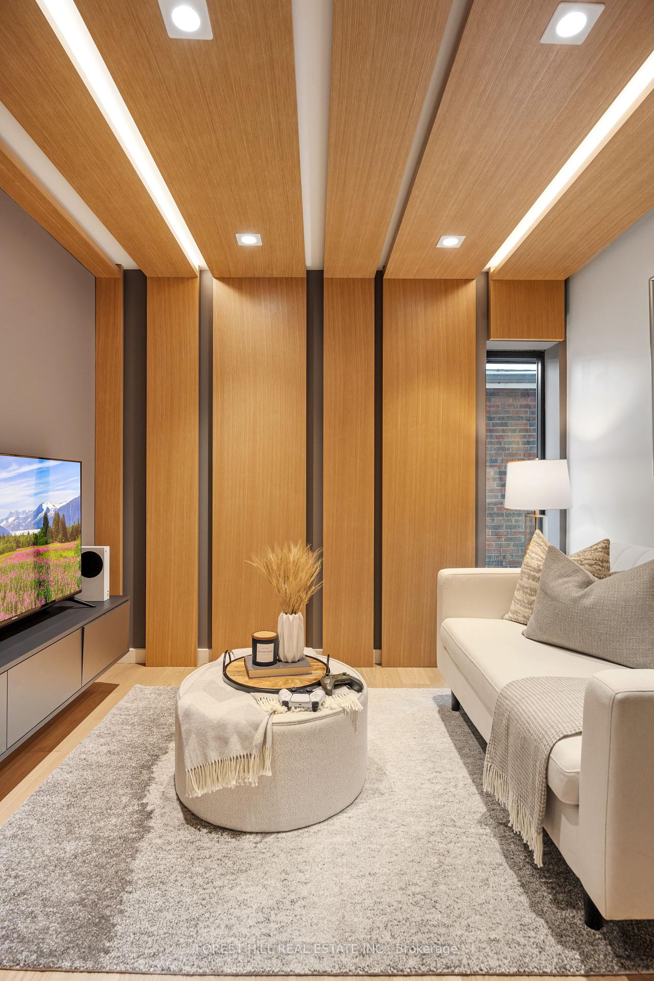 127 Welland Ave, Toronto, ON M4T2J4 | 4 Bedroom 5 Bathroom Detached House | Image 31