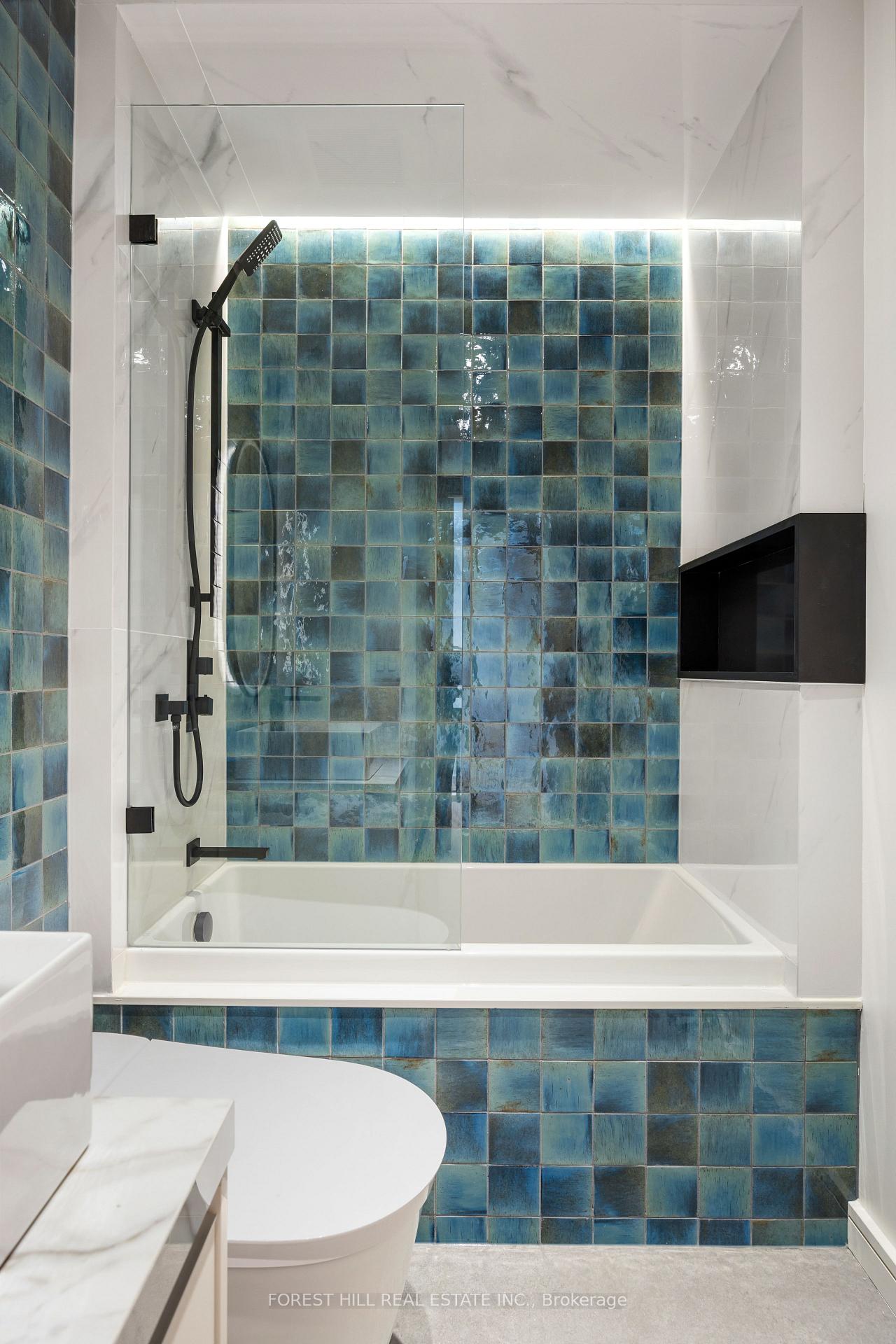 127 Welland Ave, Toronto, ON M4T2J4 | 4 Bedroom 5 Bathroom Detached House | Image 35