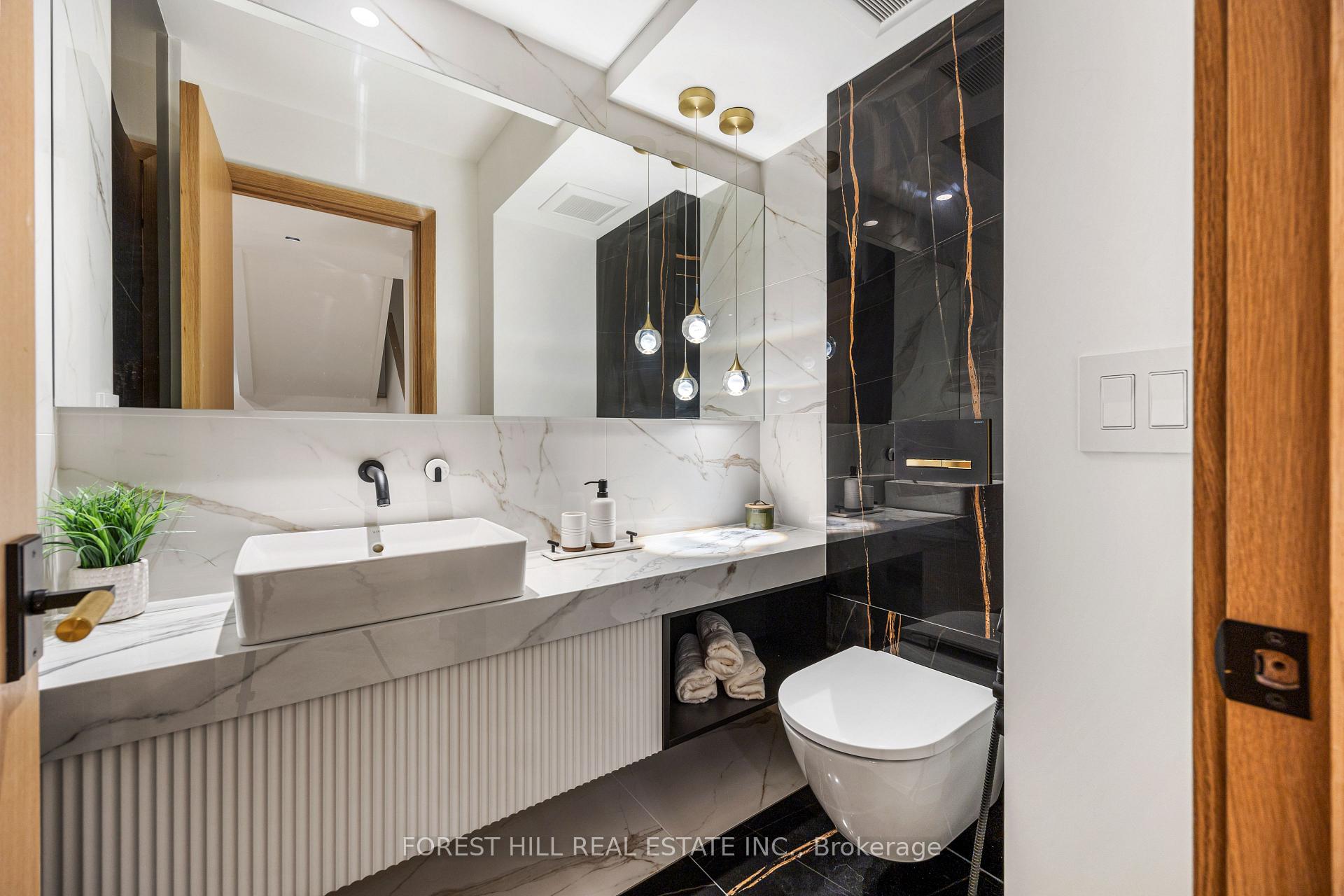 127 Welland Ave, Toronto, ON M4T2J4 | 4 Bedroom 5 Bathroom Detached House | Image 6