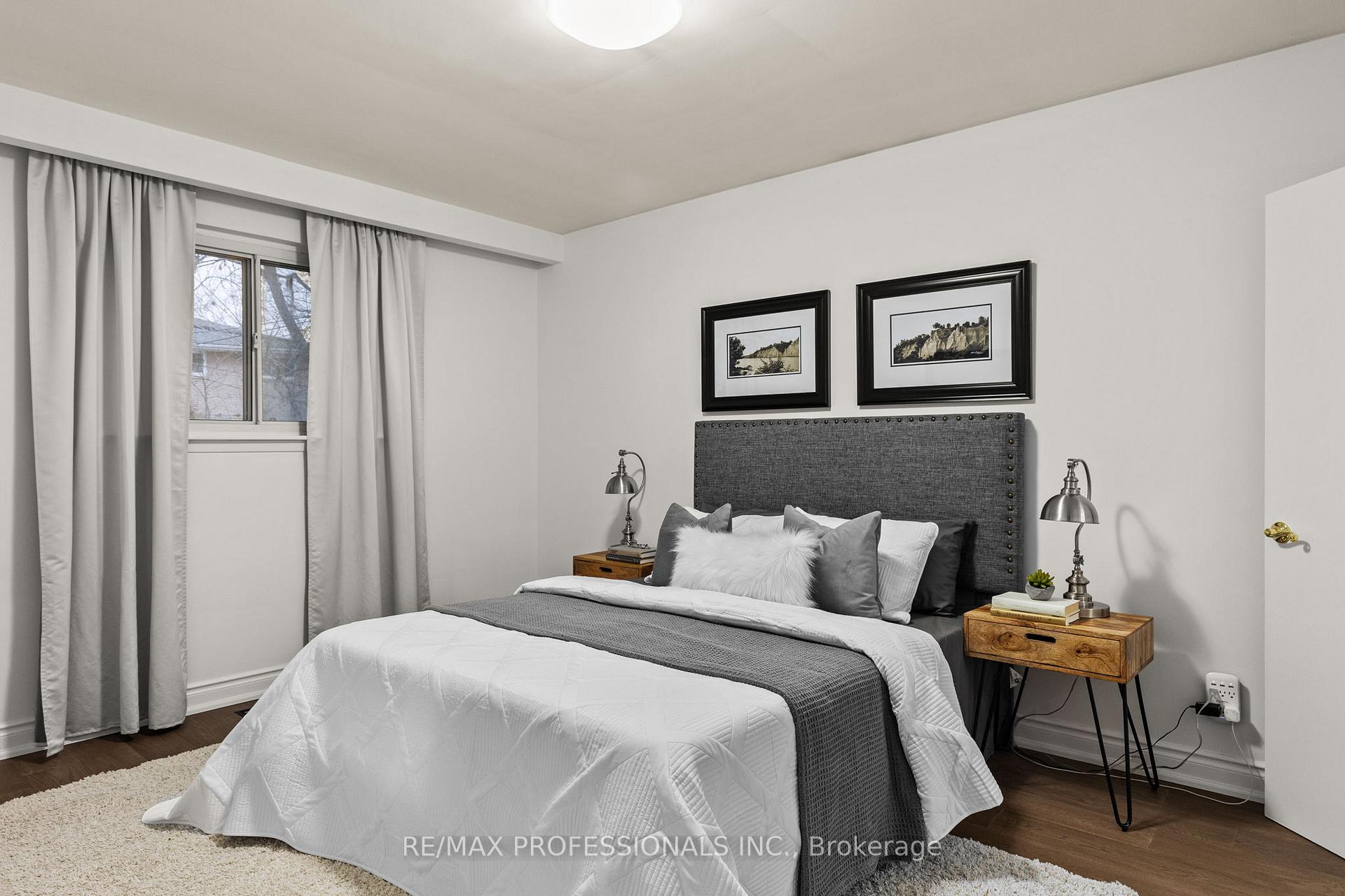 24 Skelmore Cres, Toronto, ON M3A2G8 | 3 Bedroom 3 Bathroom Detached House | Image 20