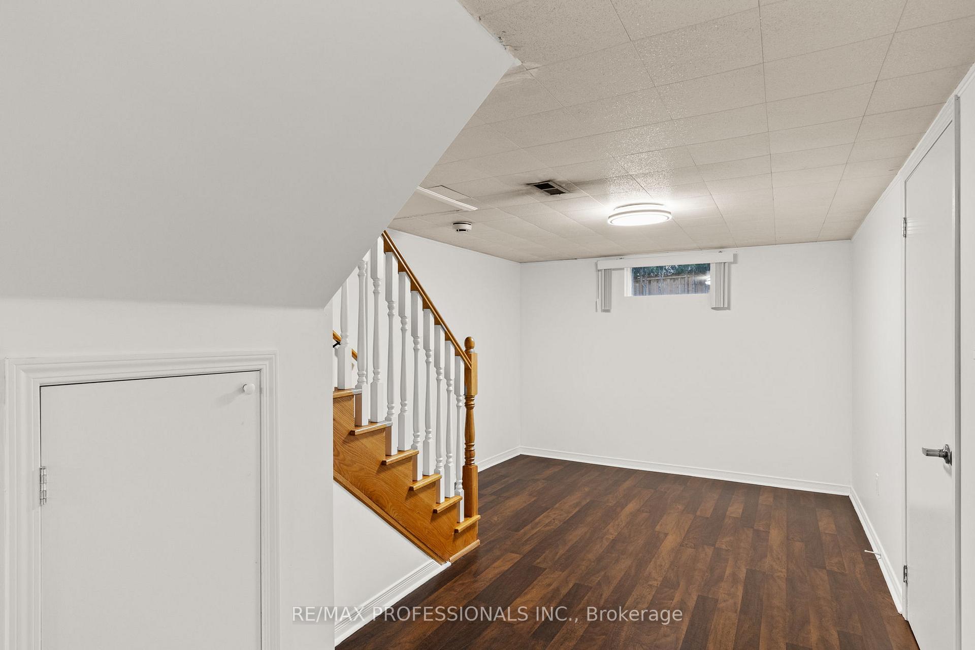 24 Skelmore Cres, Toronto, ON M3A2G8 | 3 Bedroom 3 Bathroom Detached House | Image 27