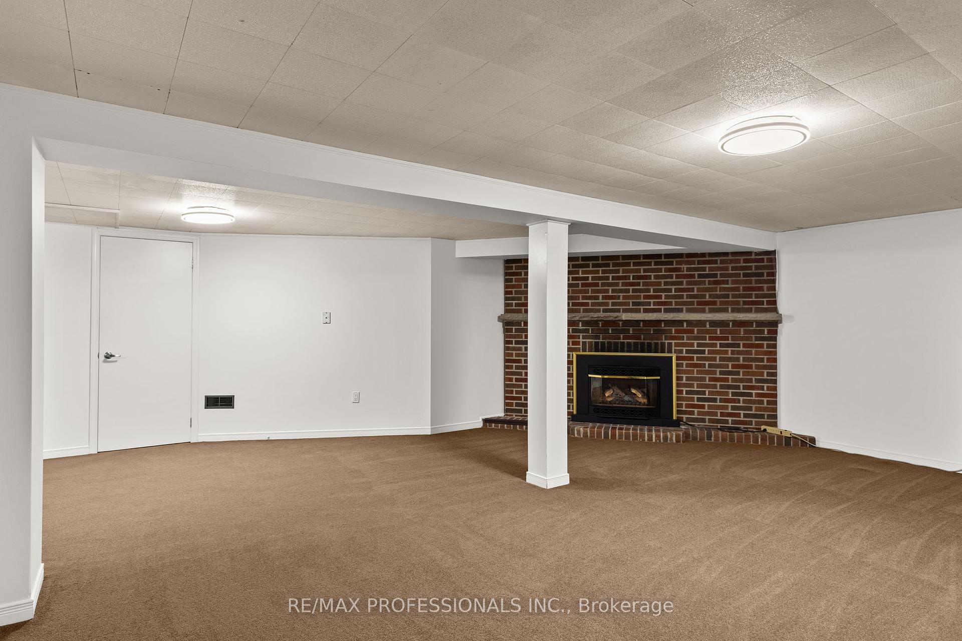 24 Skelmore Cres, Toronto, ON M3A2G8 | 3 Bedroom 3 Bathroom Detached House | Image 30