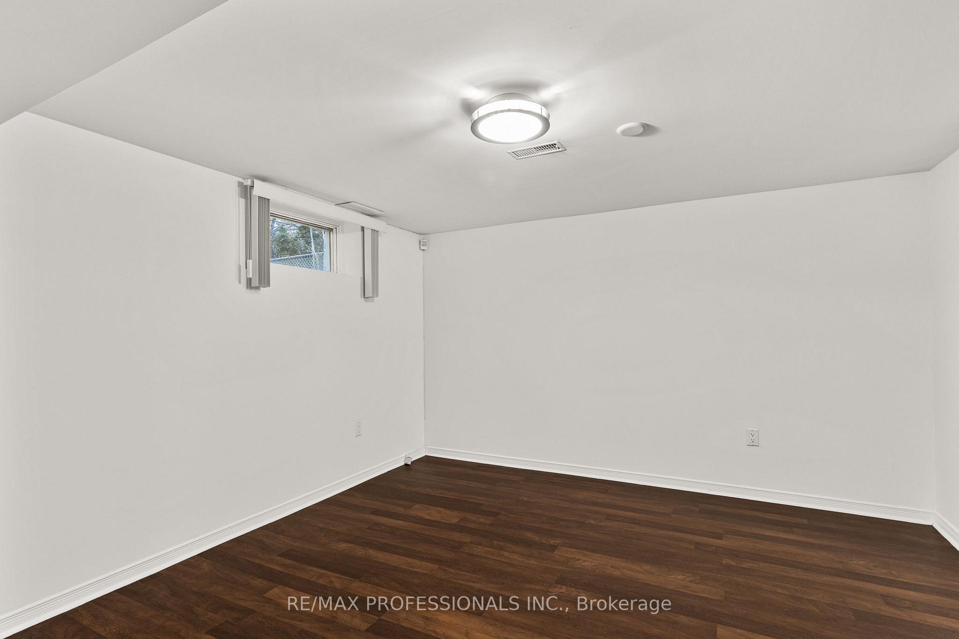 24 Skelmore Cres, Toronto, ON M3A2G8 | 3 Bedroom 3 Bathroom Detached House | Image 31