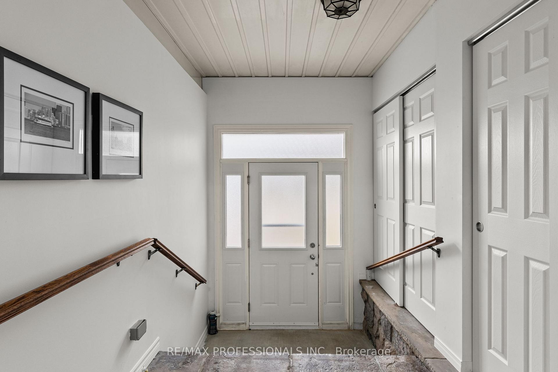 24 Skelmore Cres, Toronto, ON M3A2G8 | 3 Bedroom 3 Bathroom Detached House | Image 34