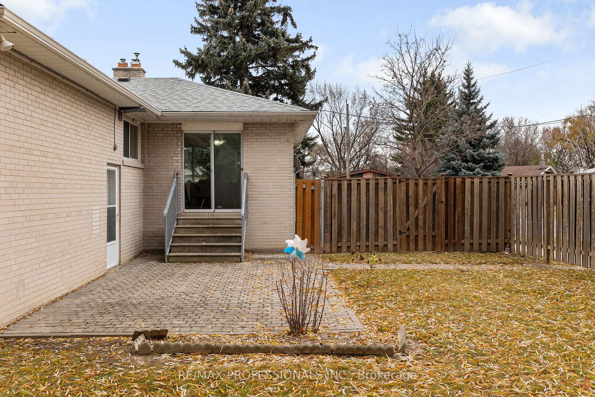 24 Skelmore Cres, Toronto, ON M3A2G8 | 3 Bedroom 3 Bathroom Detached House | Image 39