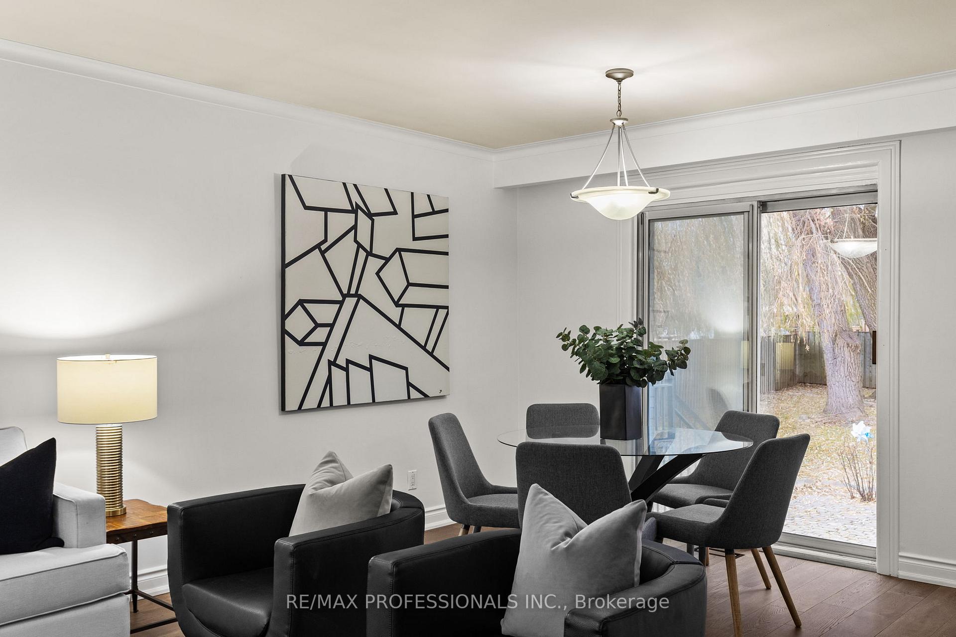 24 Skelmore Cres, Toronto, ON M3A2G8 | 3 Bedroom 3 Bathroom Detached House | Image 8