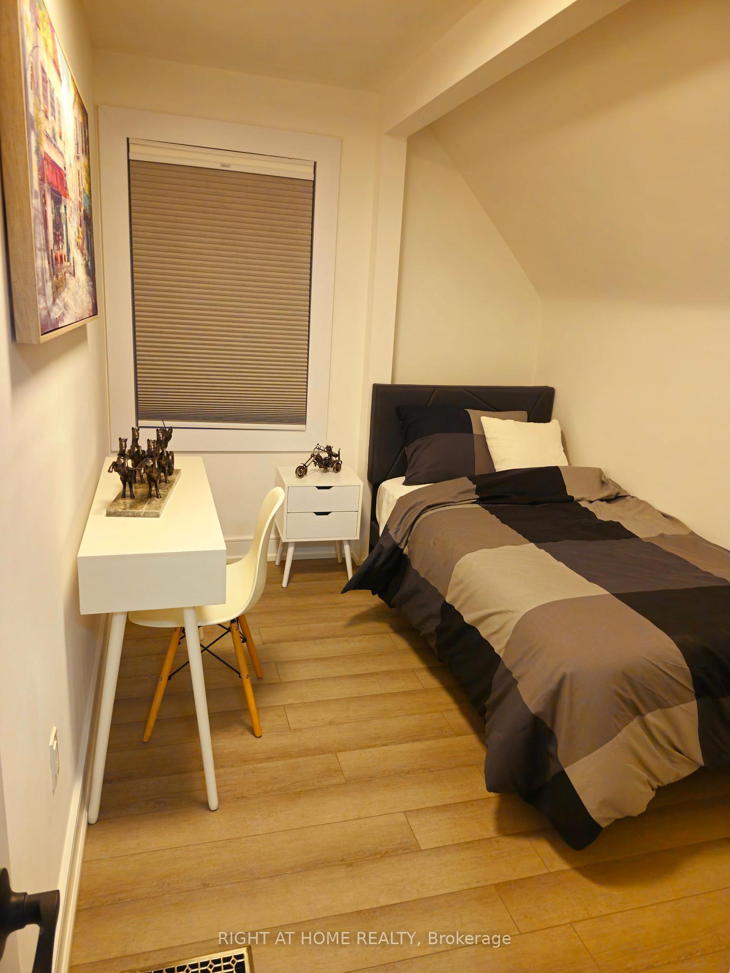 310 Senlac Rd, Toronto, ON M2R1R1 | 3 Bedroom 3 Bathroom Detached House | Image 18