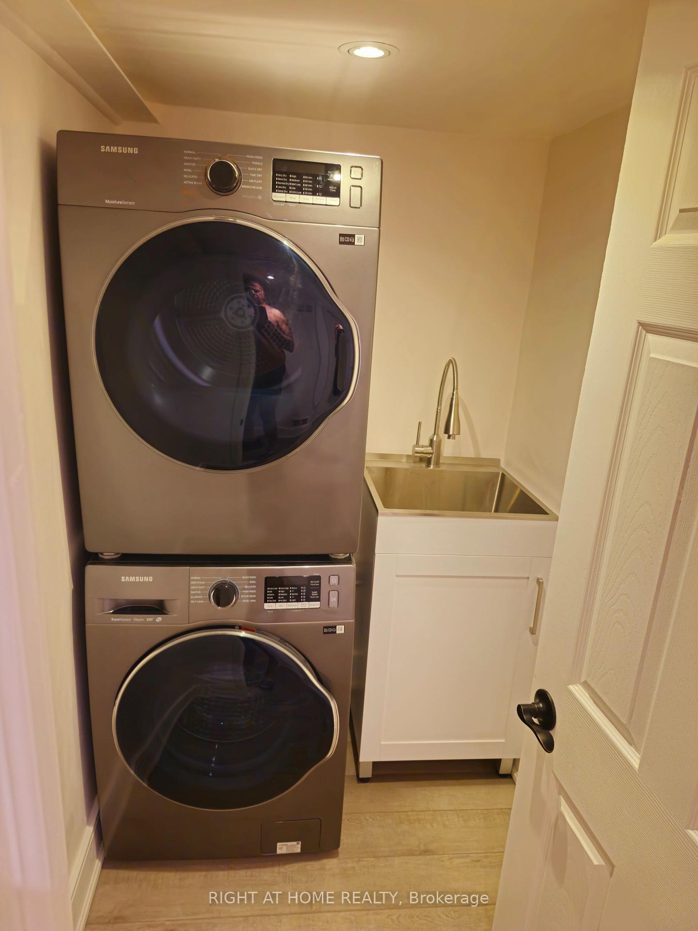 310 Senlac Rd, Toronto, ON M2R1R1 | 3 Bedroom 3 Bathroom Detached House | Image 25