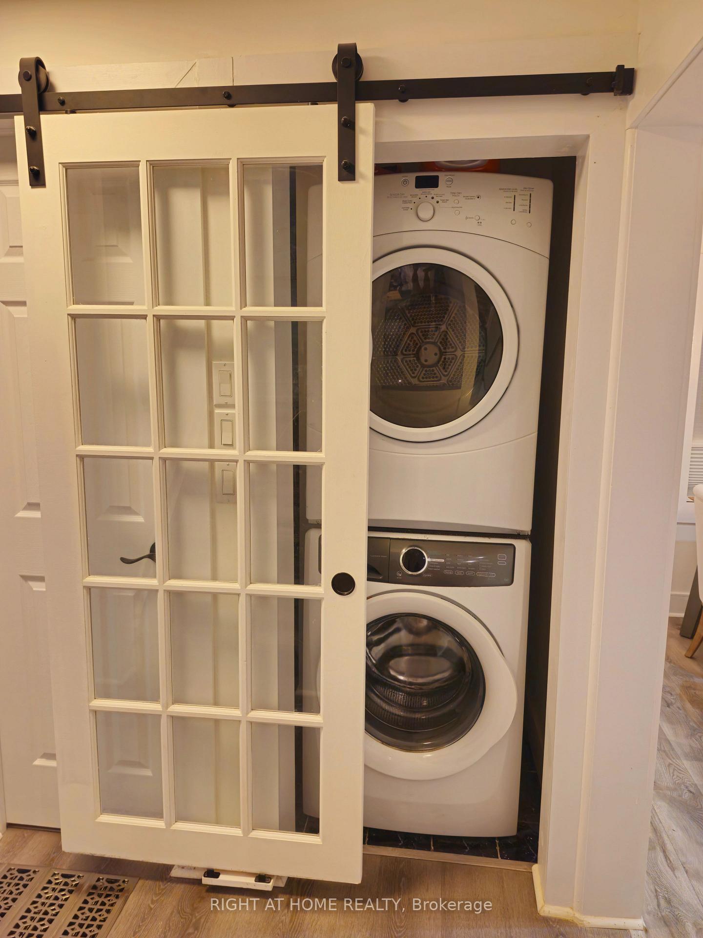 310 Senlac Rd, Toronto, ON M2R1R1 | 3 Bedroom 3 Bathroom Detached House | Image 37