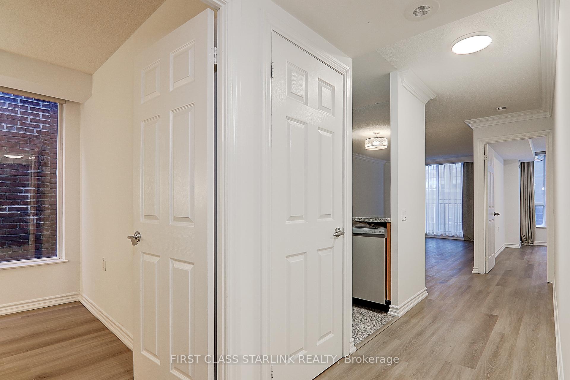 #302 - 388 Bloor St E, Toronto, ON M4W3W9 | 2 Bedroom 2 Bathroom Condo Apt | Image 11