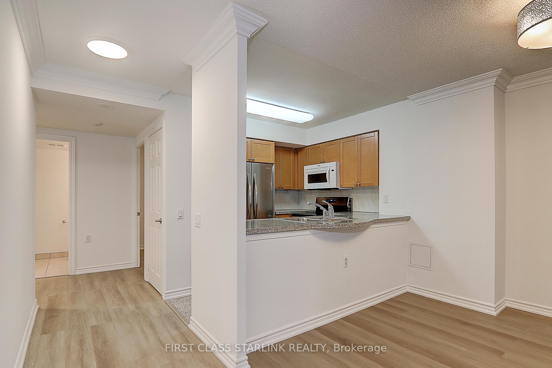 #302 - 388 Bloor St E, Toronto, ON M4W3W9 | 2 Bedroom 2 Bathroom Condo Apt | Image 15