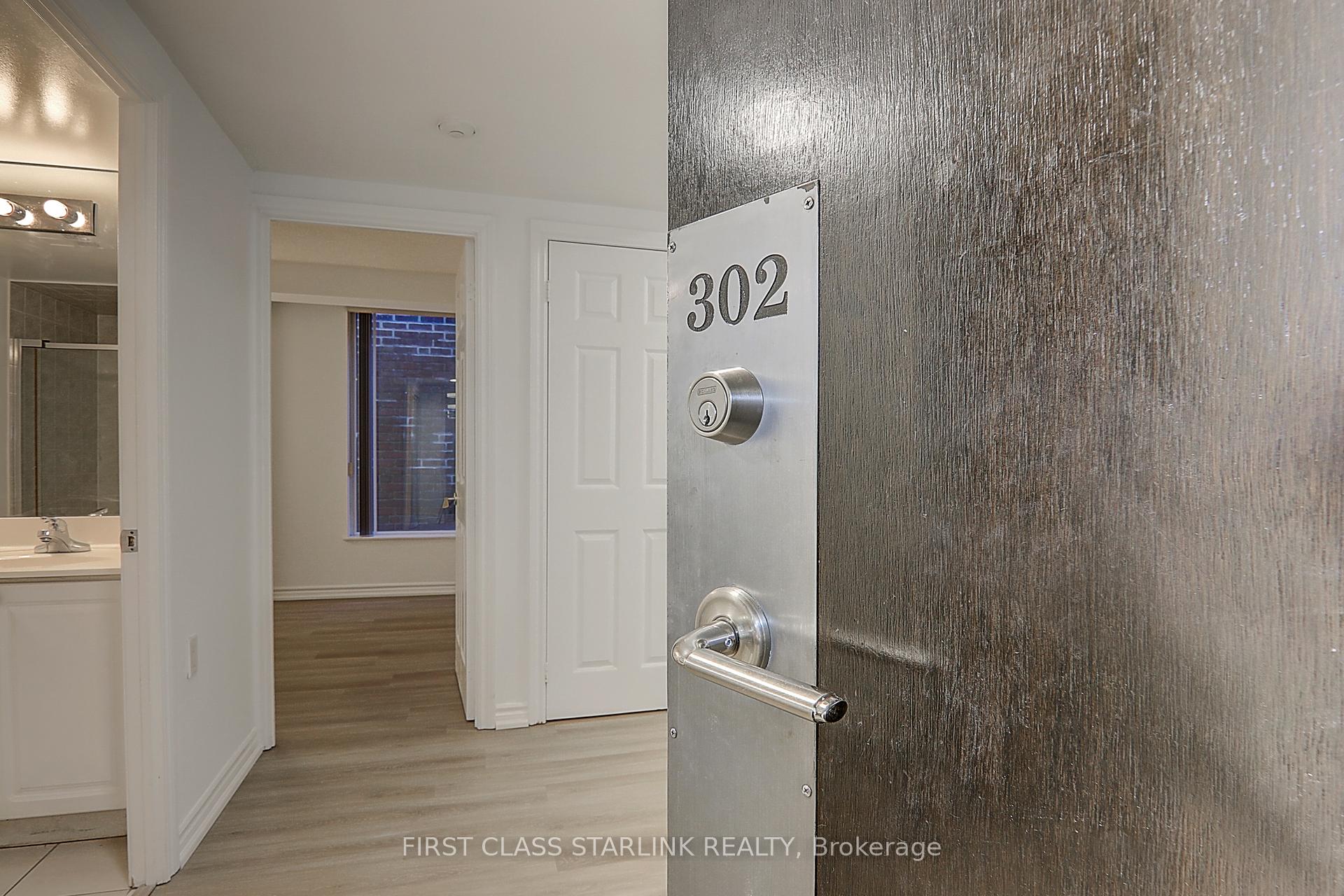 #302 - 388 Bloor St E, Toronto, ON M4W3W9 | 2 Bedroom 2 Bathroom Condo Apt | Image 5