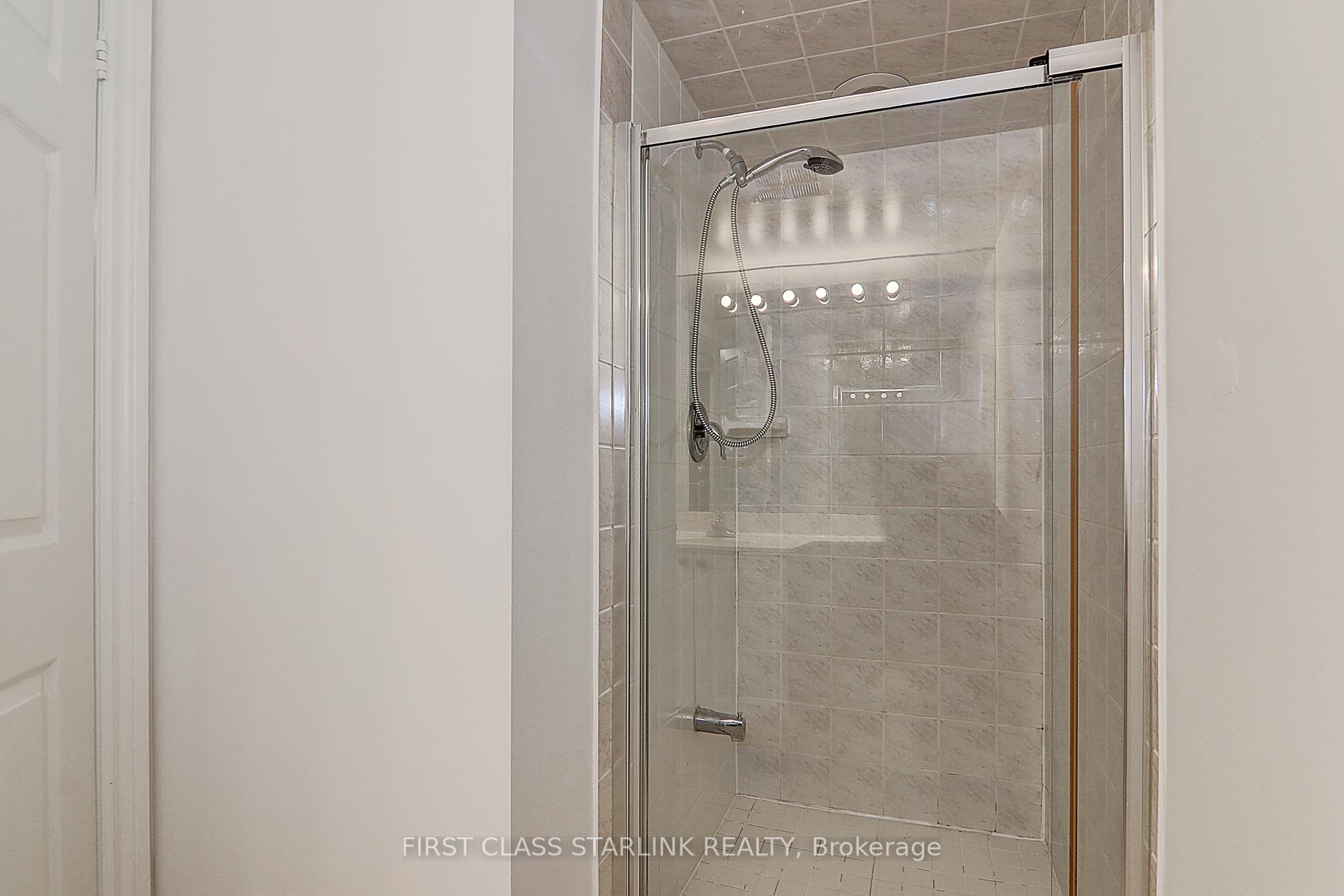 #302 - 388 Bloor St E, Toronto, ON M4W3W9 | 2 Bedroom 2 Bathroom Condo Apt | Image 9