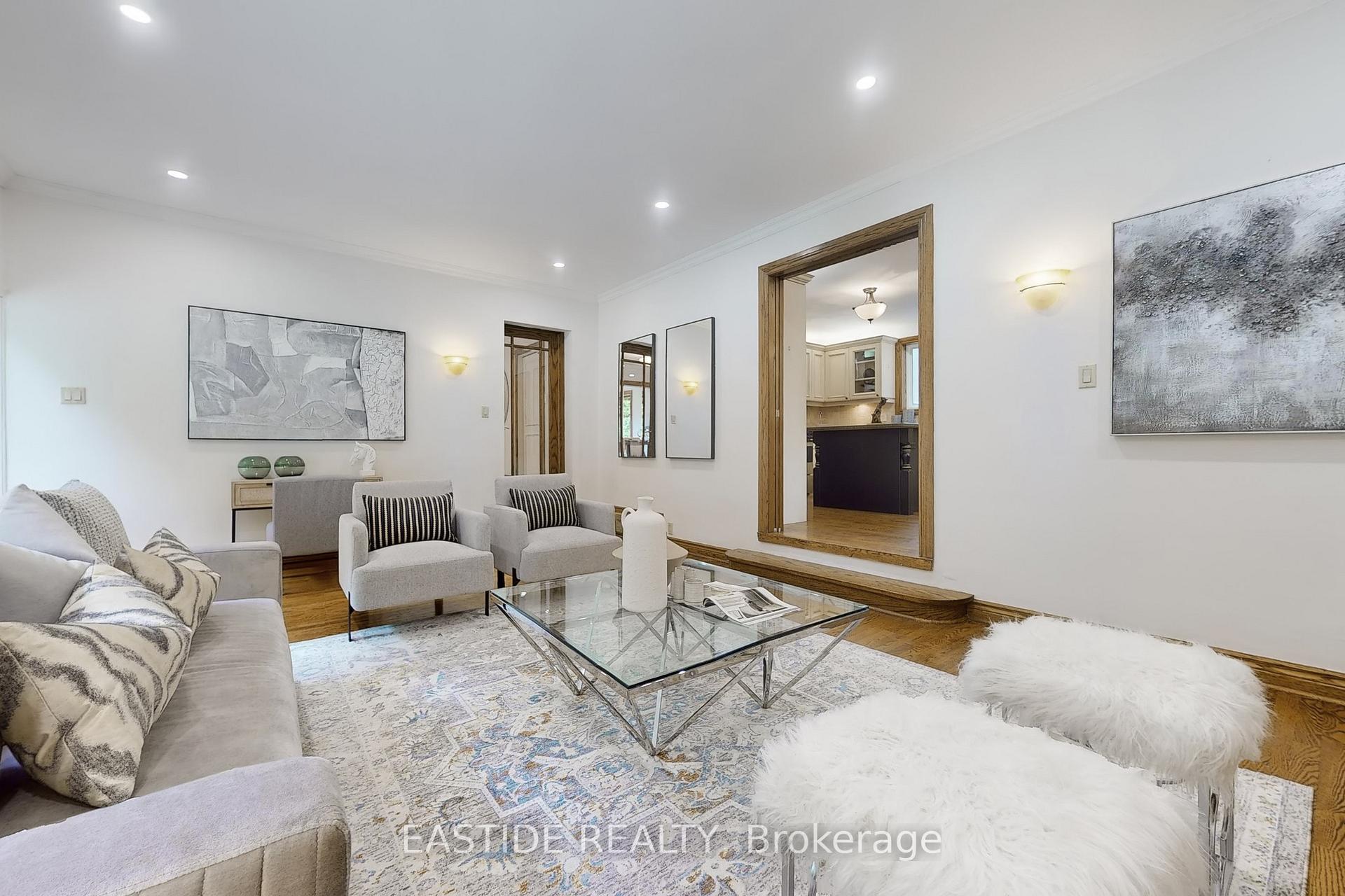 54 Plymbridge Rd, Toronto, ON M2P1A3 | 4 Bedroom 4 Bathroom Detached House | Image 17