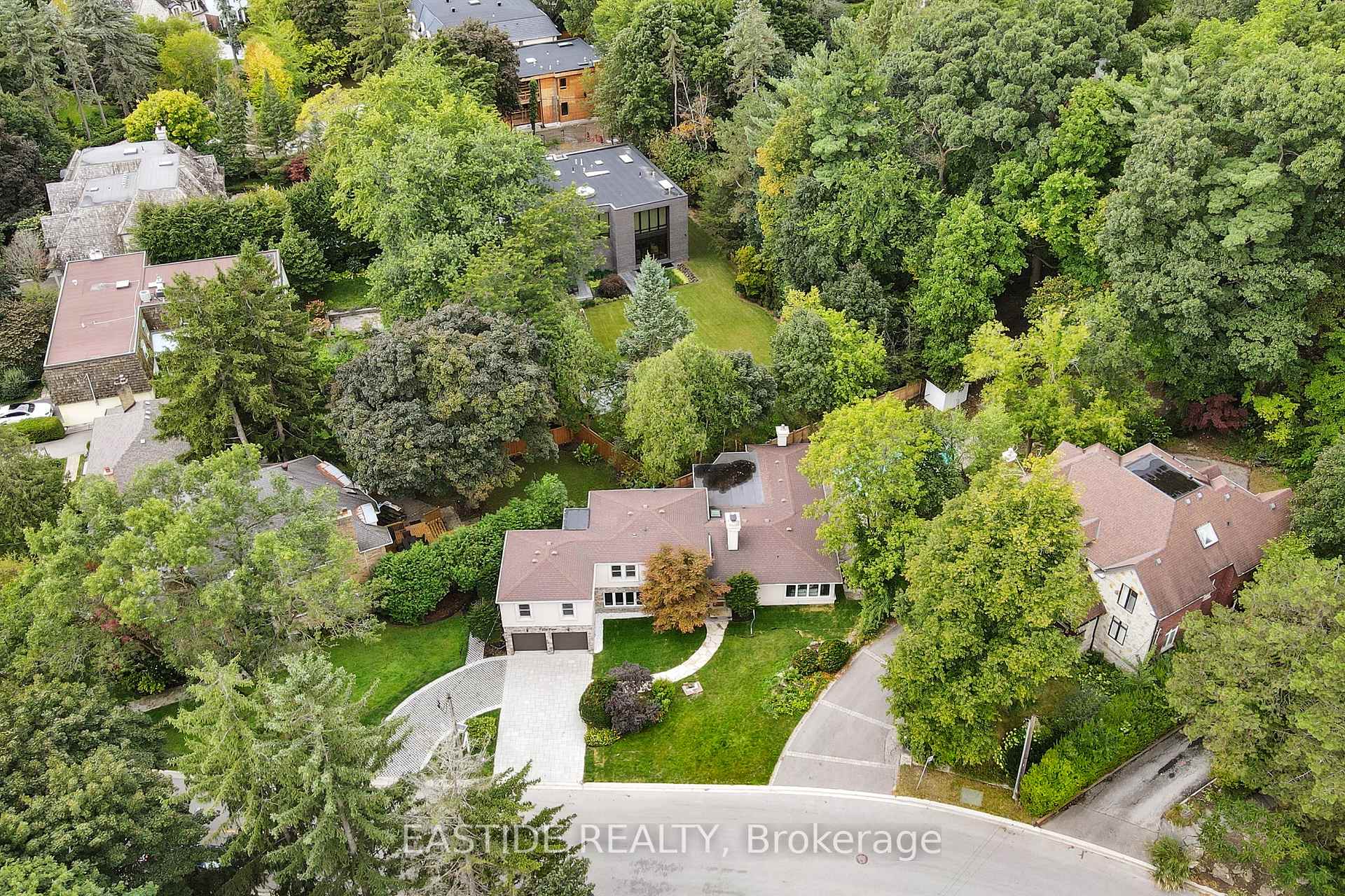 54 Plymbridge Rd, Toronto, ON M2P1A3 | 4 Bedroom 4 Bathroom Detached House | Image 40