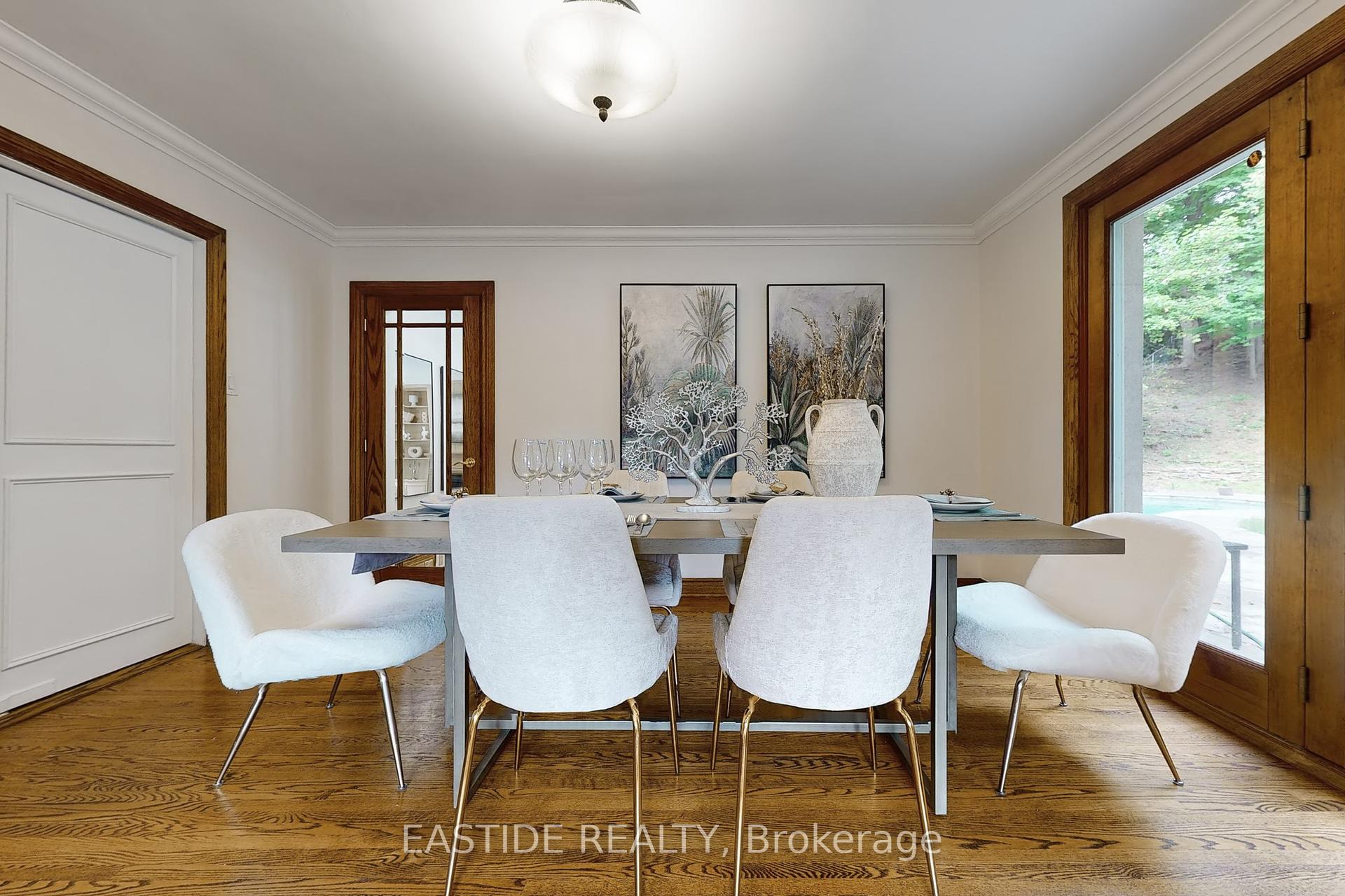 54 Plymbridge Rd, Toronto, ON M2P1A3 | 4 Bedroom 4 Bathroom Detached House | Image 8