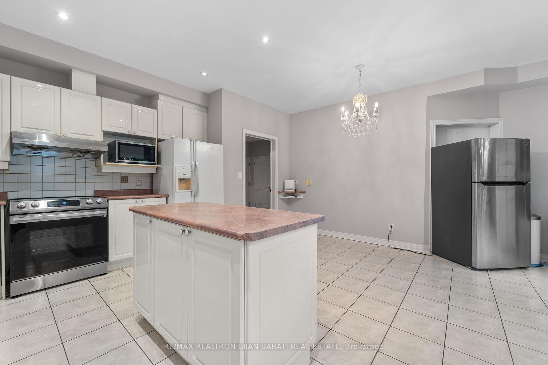 3022 Bayview Ave, Toronto, ON M2N5L1 | 4 Bedroom 5 Bathroom Detached House | Image 11