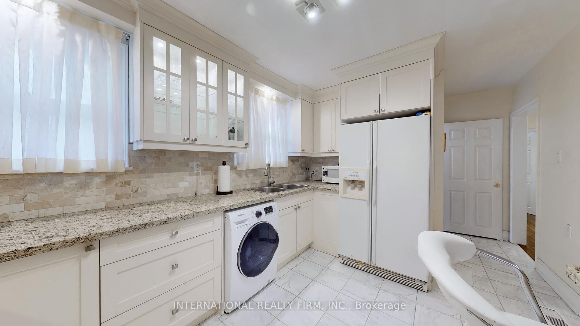 188 Pleasant Ave, Toronto, ON M2M1M3 | 3 Bedroom 4 Bathroom Detached House | Image 10