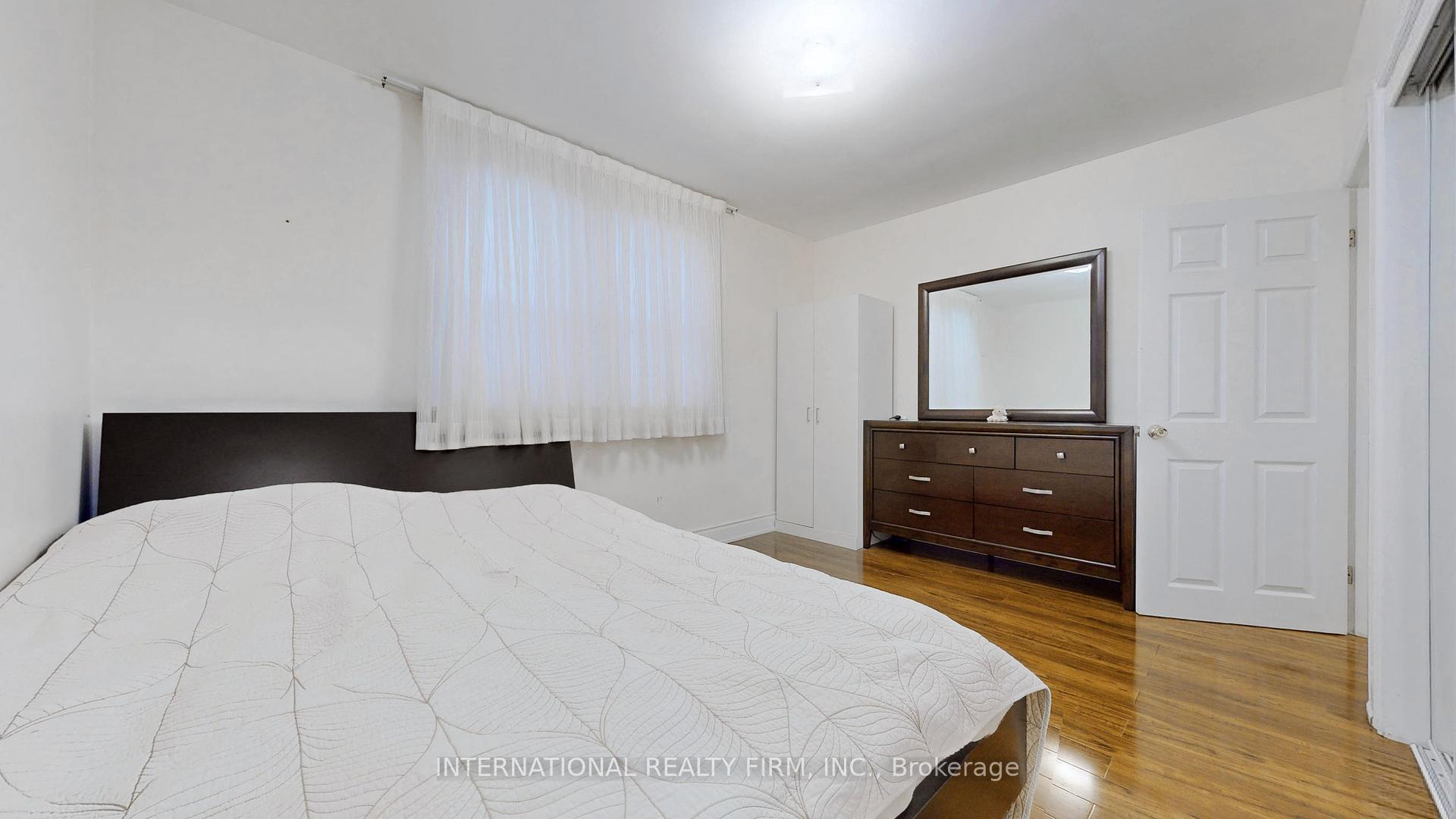 188 Pleasant Ave, Toronto, ON M2M1M3 | 3 Bedroom 4 Bathroom Detached House | Image 12