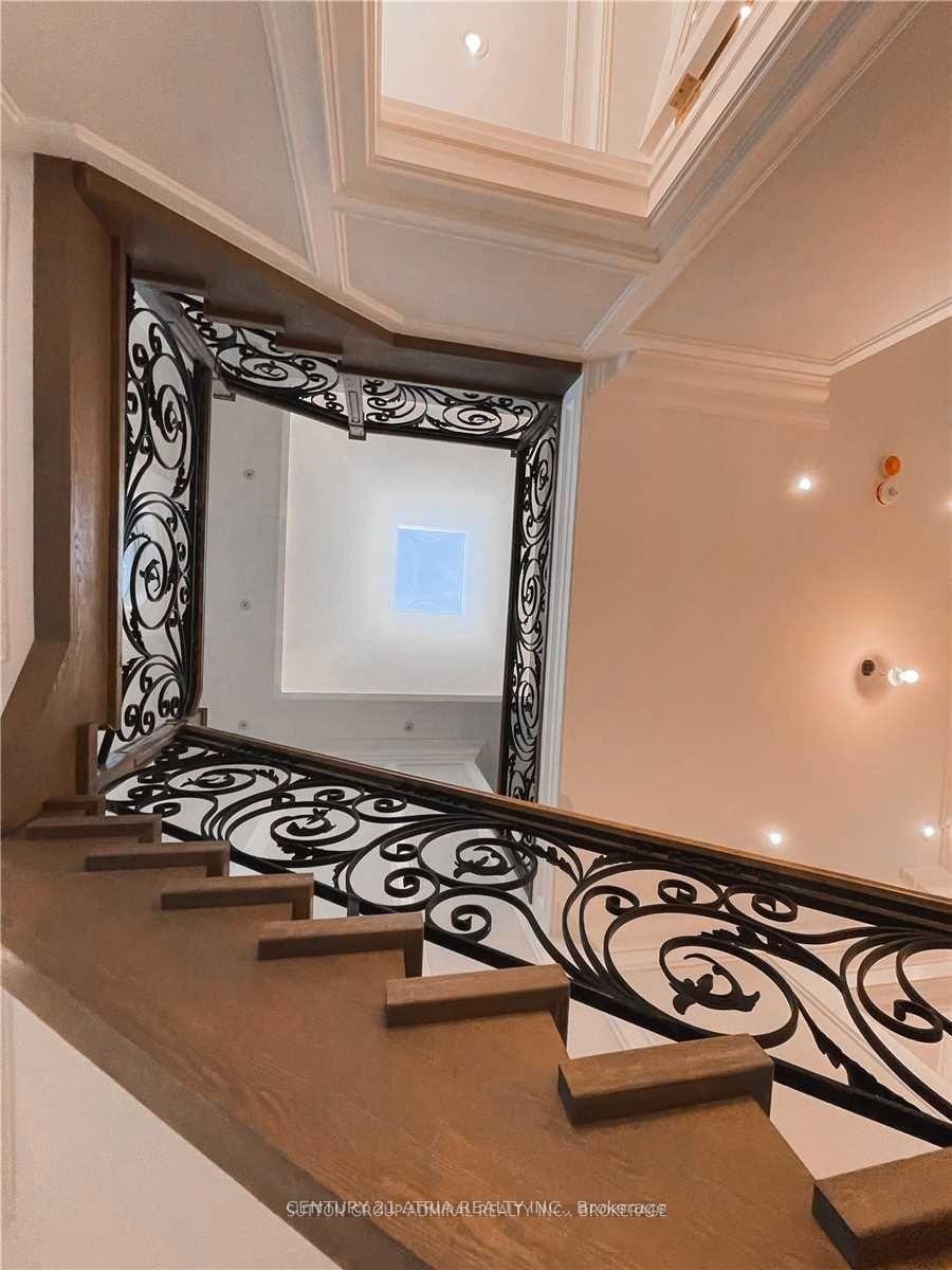 386 Connaught Ave, Toronto, ON M2R2M2 | 4 Bedroom 7 Bathroom Detached House | Image 16