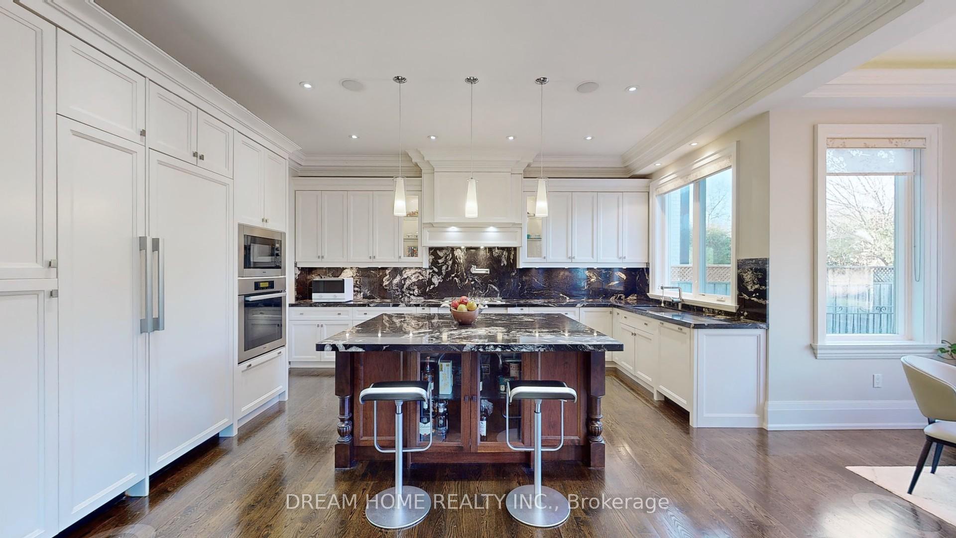 276 Dunview Ave, Toronto, ON M2N4J5 | 4 Bedroom 7 Bathroom Detached House | Image 10