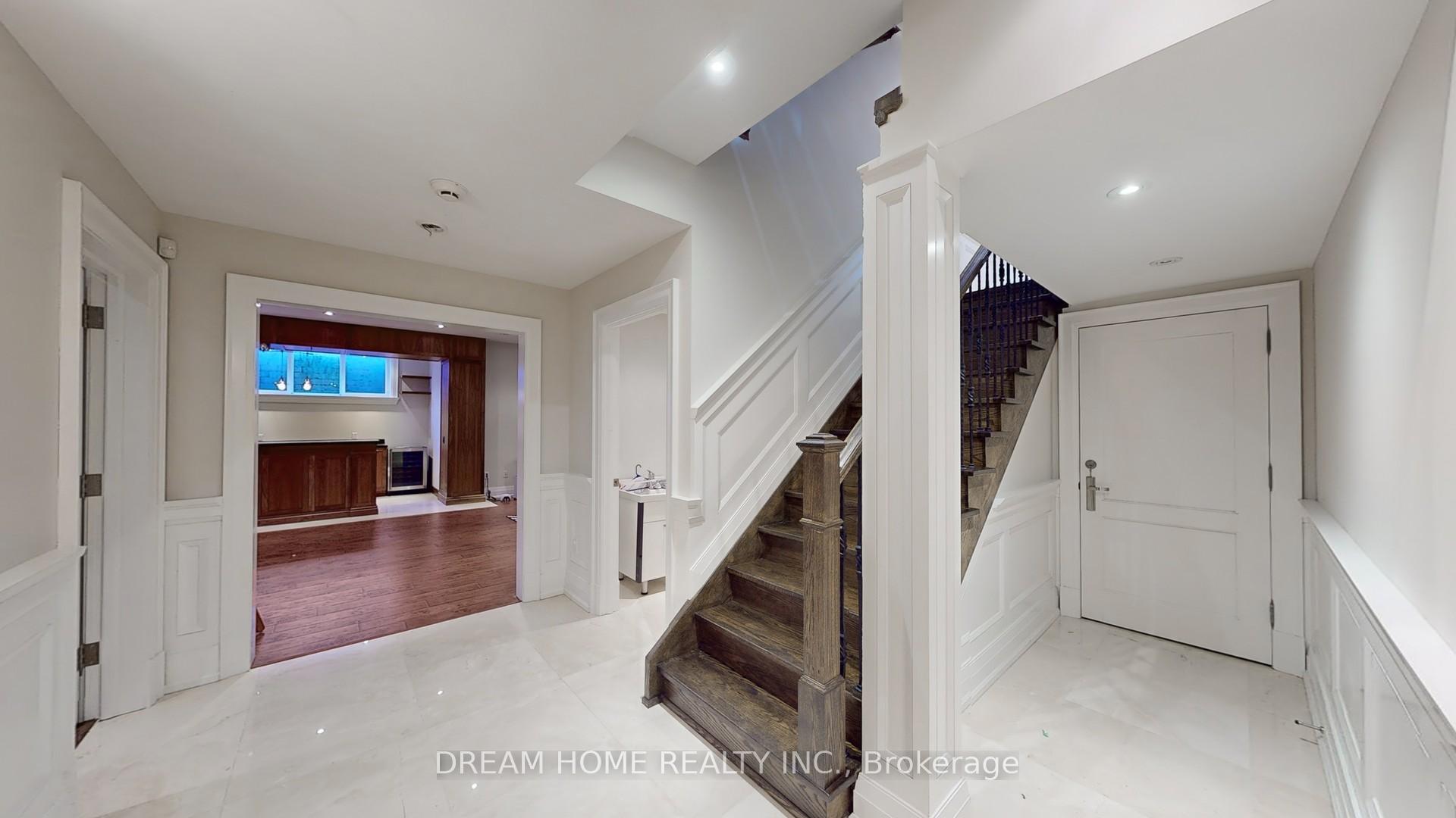 276 Dunview Ave, Toronto, ON M2N4J5 | 4 Bedroom 7 Bathroom Detached House | Image 31