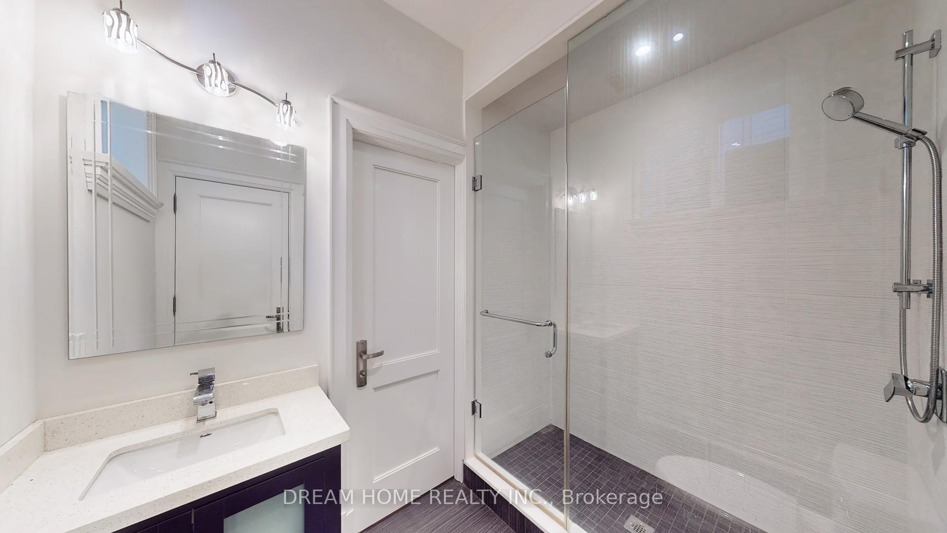 276 Dunview Ave, Toronto, ON M2N4J5 | 4 Bedroom 7 Bathroom Detached House | Image 34