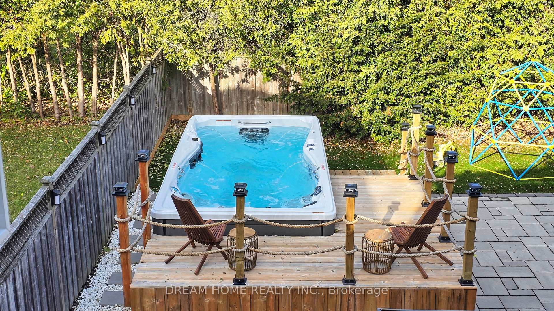 276 Dunview Ave, Toronto, ON M2N4J5 | 4 Bedroom 7 Bathroom Detached House | Image 38