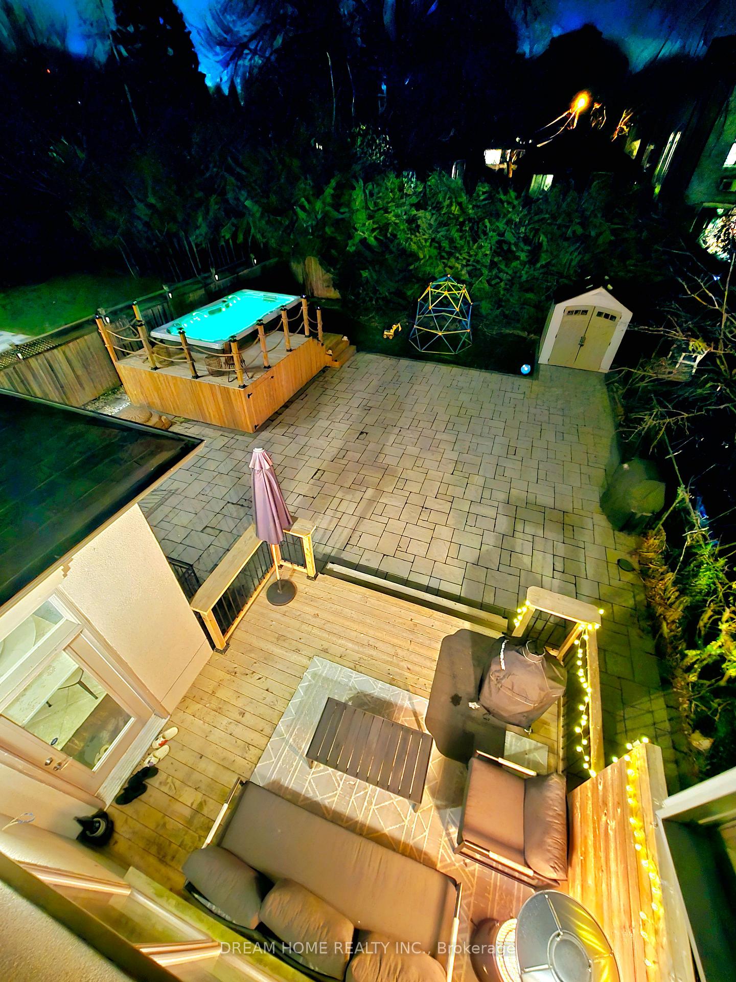 276 Dunview Ave, Toronto, ON M2N4J5 | 4 Bedroom 7 Bathroom Detached House | Image 39