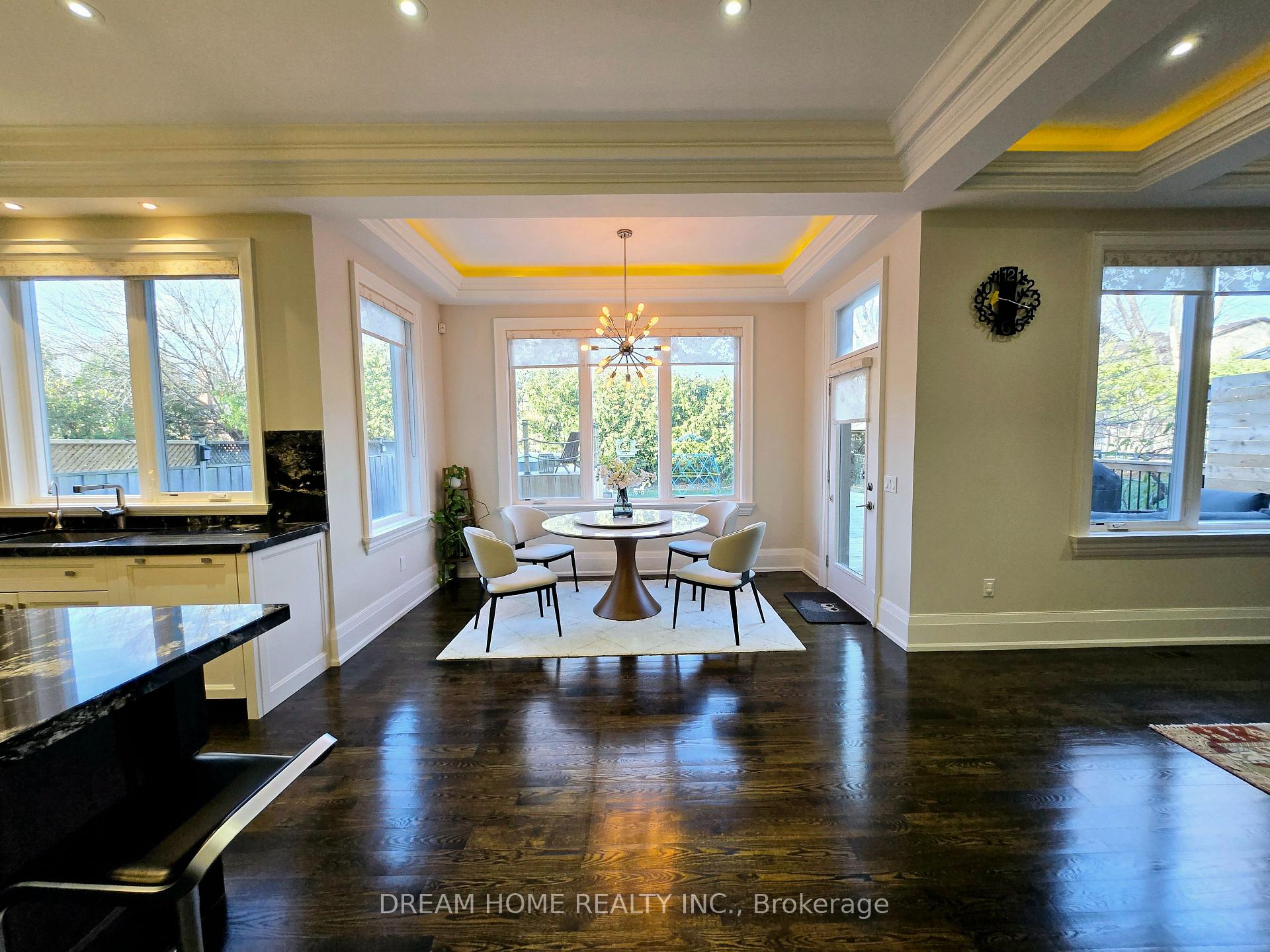 276 Dunview Ave, Toronto, ON M2N4J5 | 4 Bedroom 7 Bathroom Detached House | Image 6