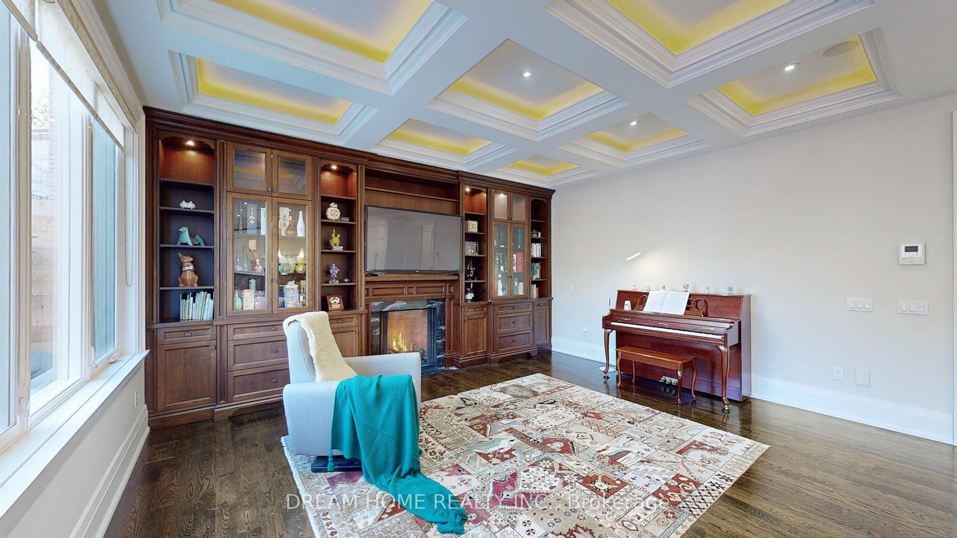 276 Dunview Ave, Toronto, ON M2N4J5 | 4 Bedroom 7 Bathroom Detached House | Image 7