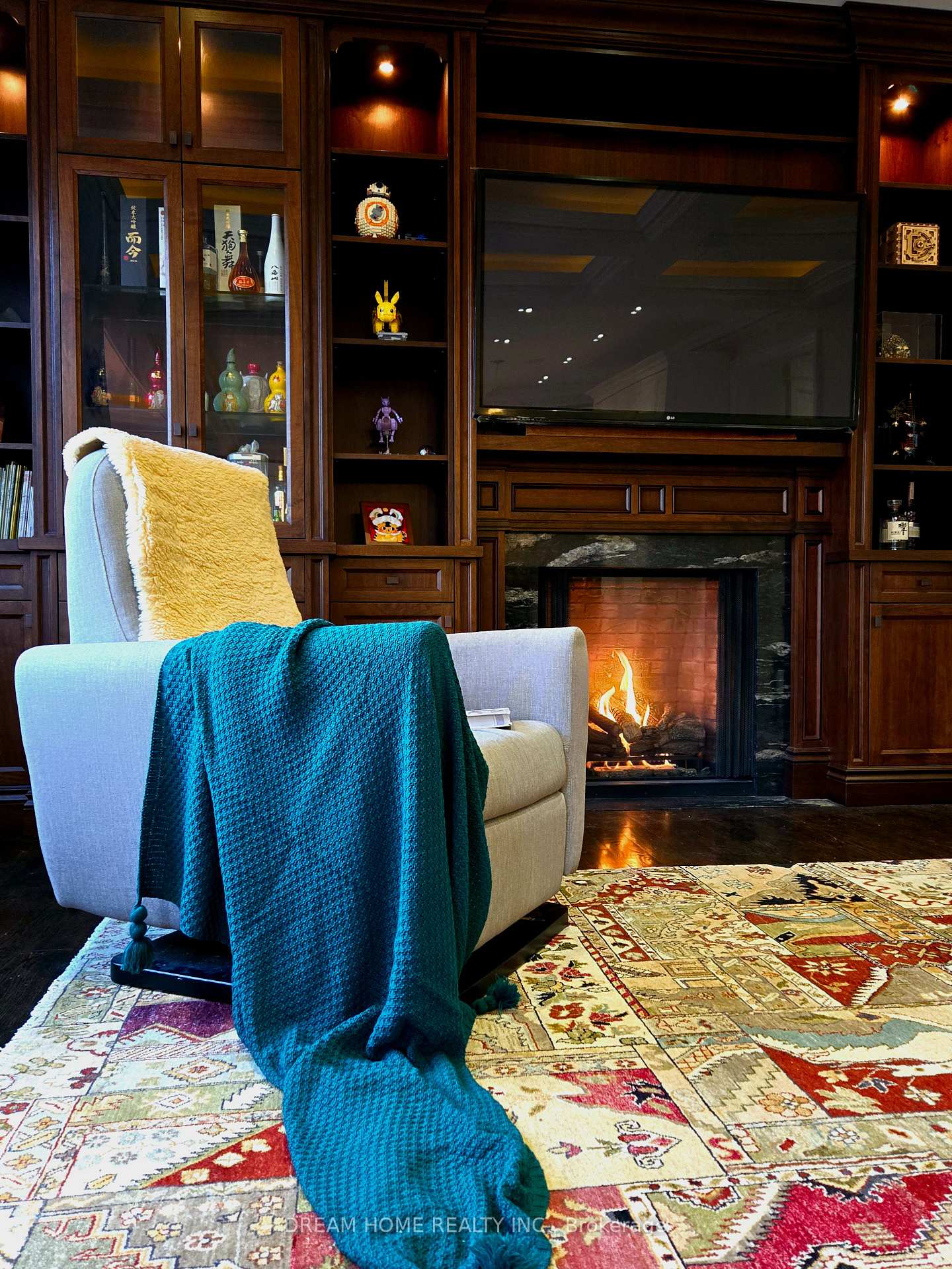 276 Dunview Ave, Toronto, ON M2N4J5 | 4 Bedroom 7 Bathroom Detached House | Image 8