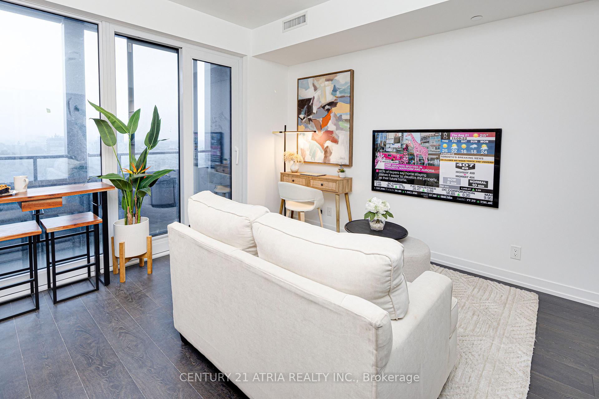 #1810 - 2020 Bathurst St, Toronto, ON M5P0A6 | 1 Bedroom 1 Bathroom Condo Apt | Image 5